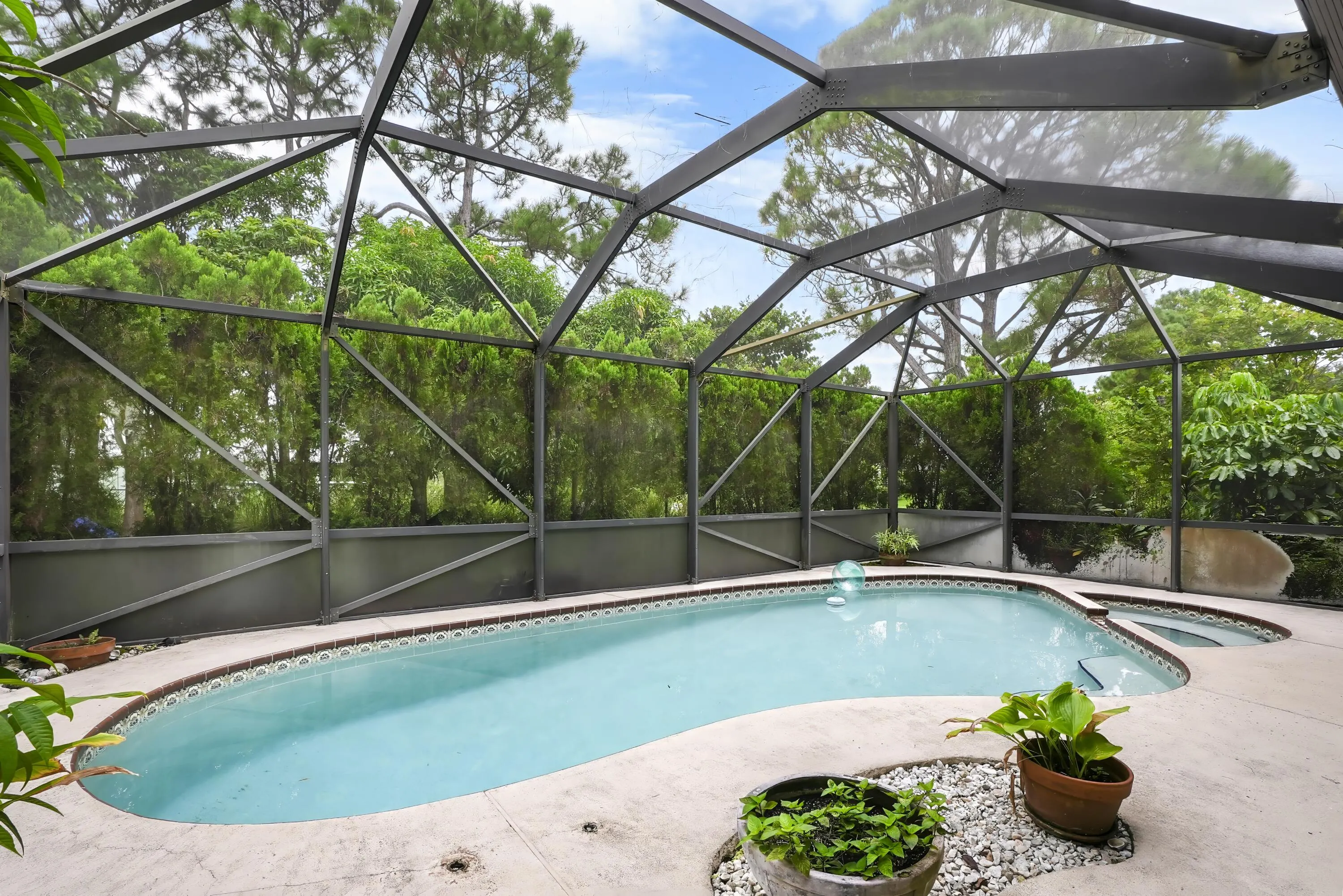 472 SE Majestic Terrace