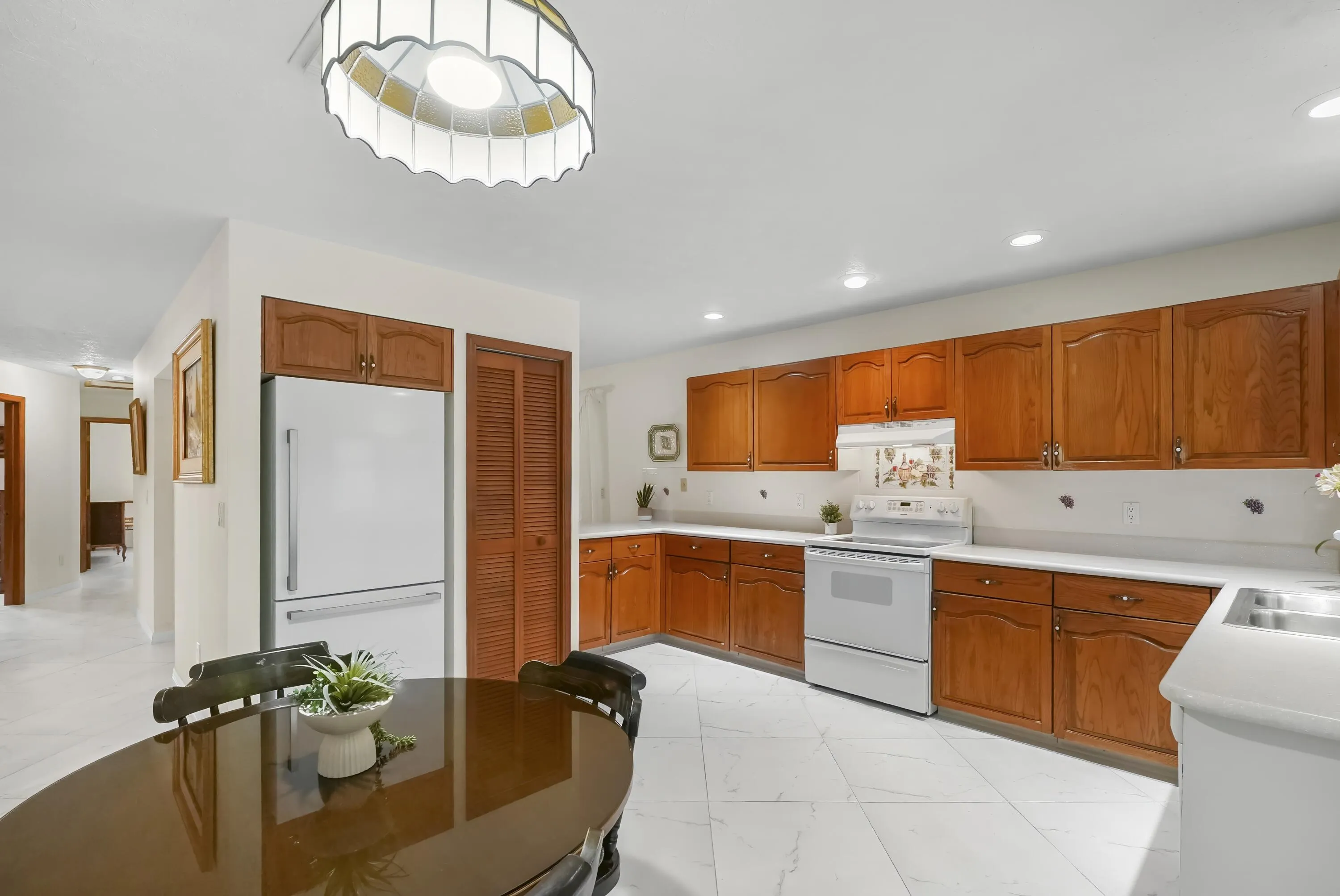 472 SE Majestic Terrace
