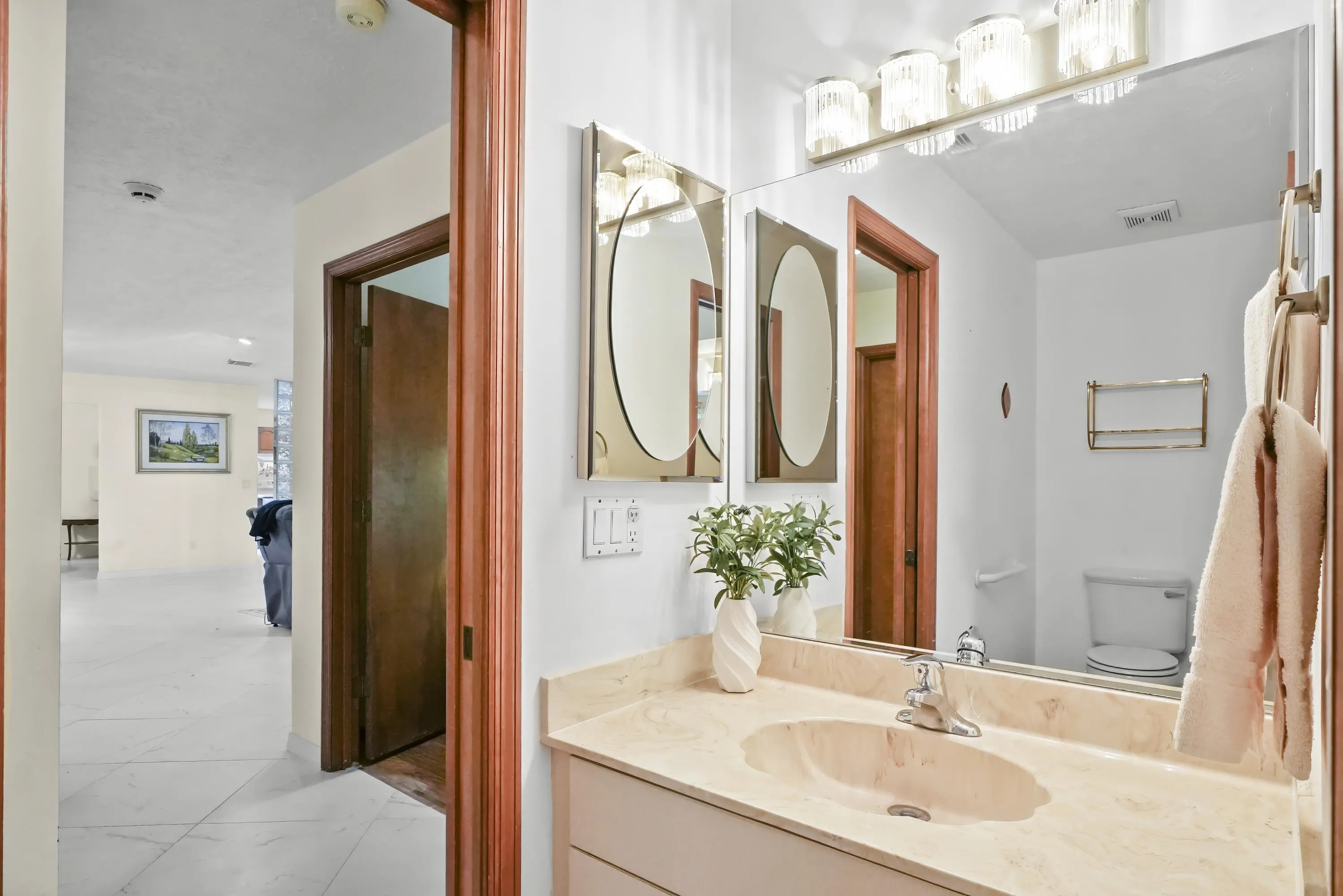 472 SE Majestic Terrace