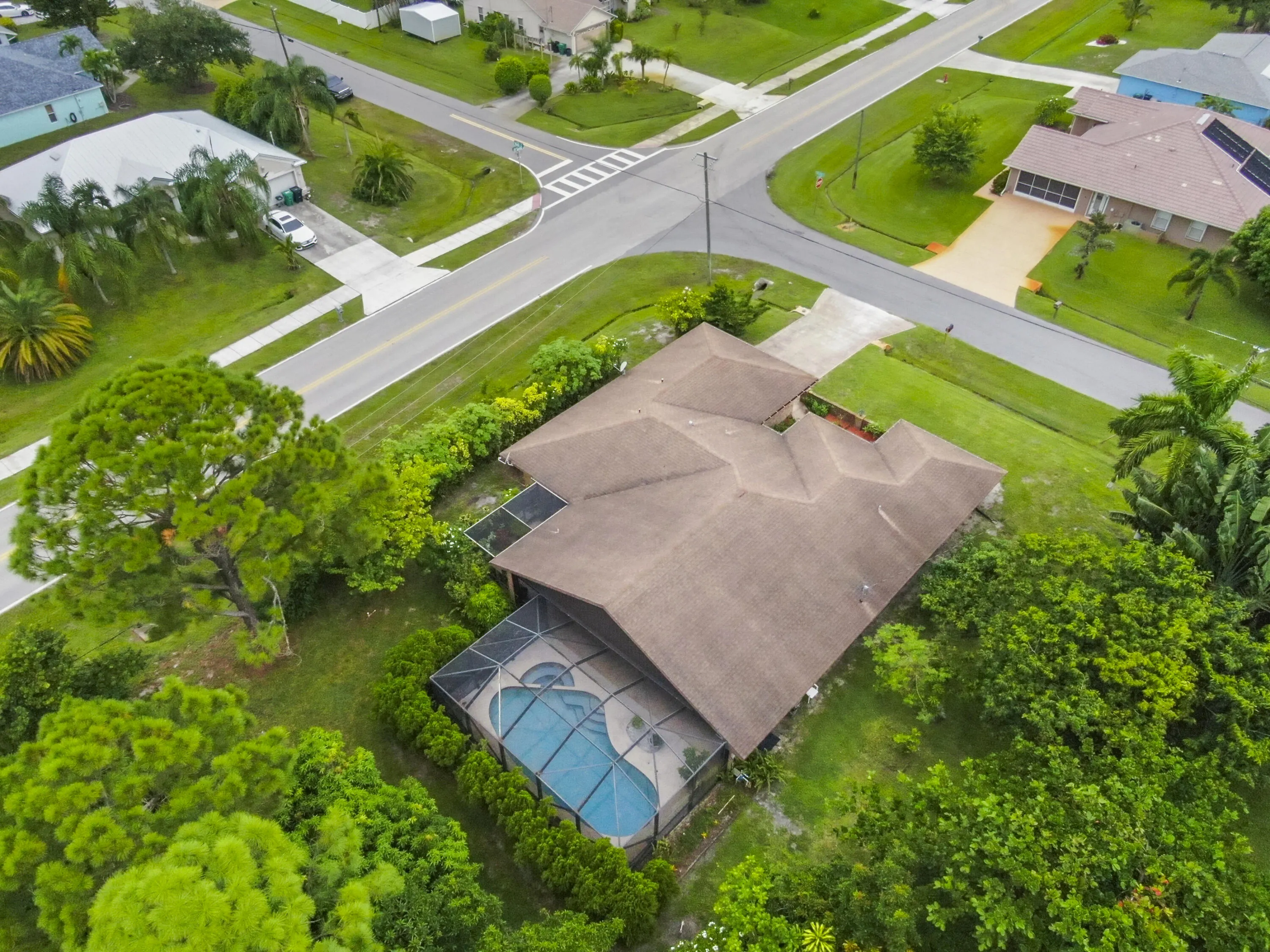 472 SE Majestic Terrace