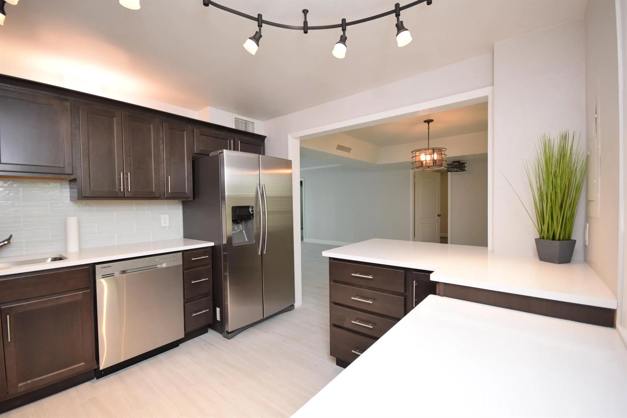 501 SW 11th Place, #204