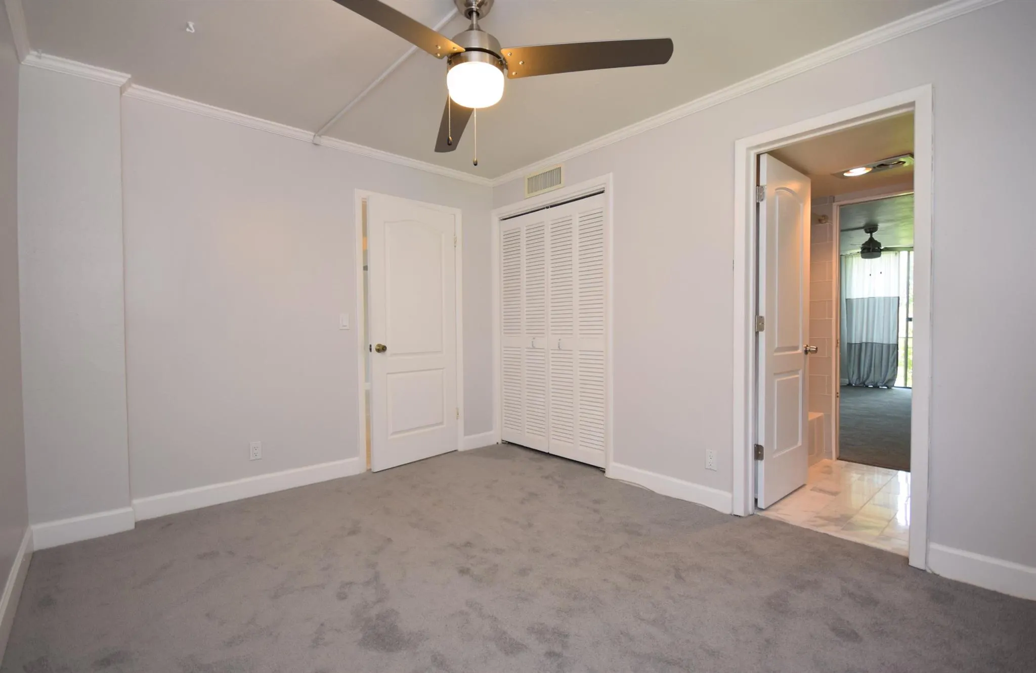 501 SW 11th Place, #204