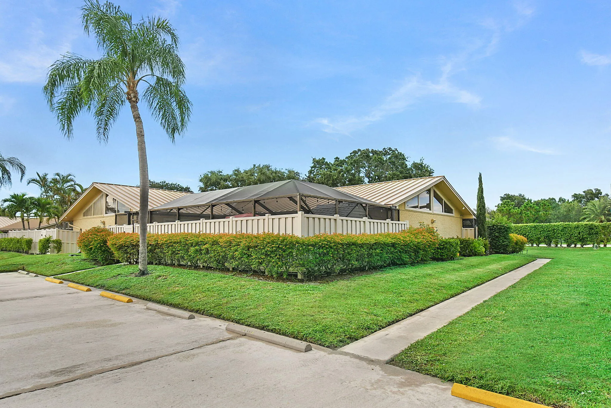 5805 Golden Eagle Circle