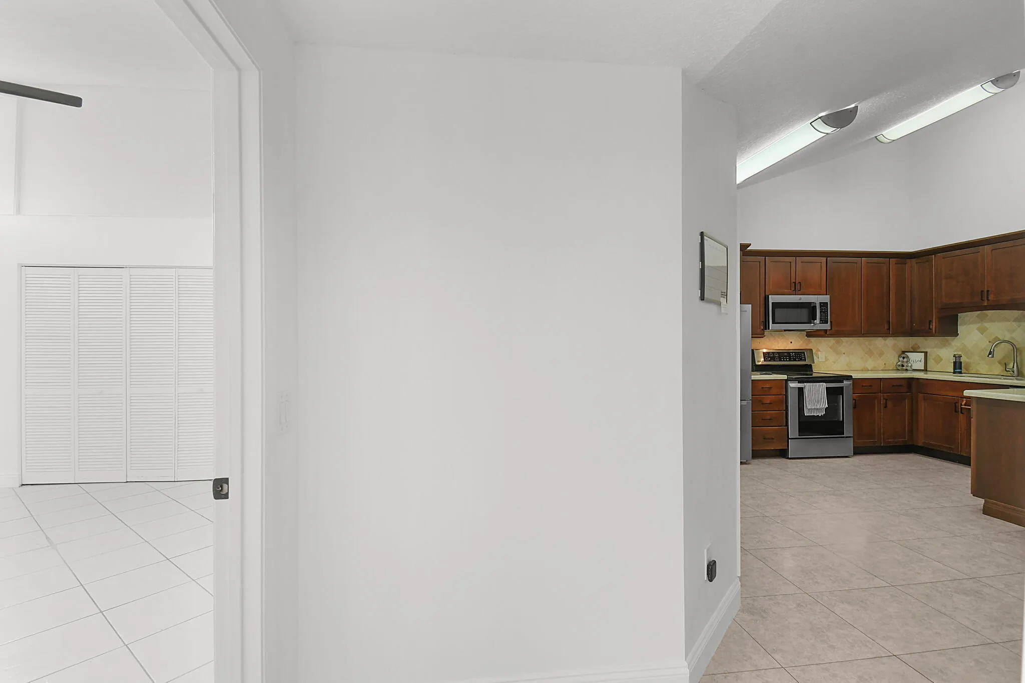 5805 Golden Eagle Circle