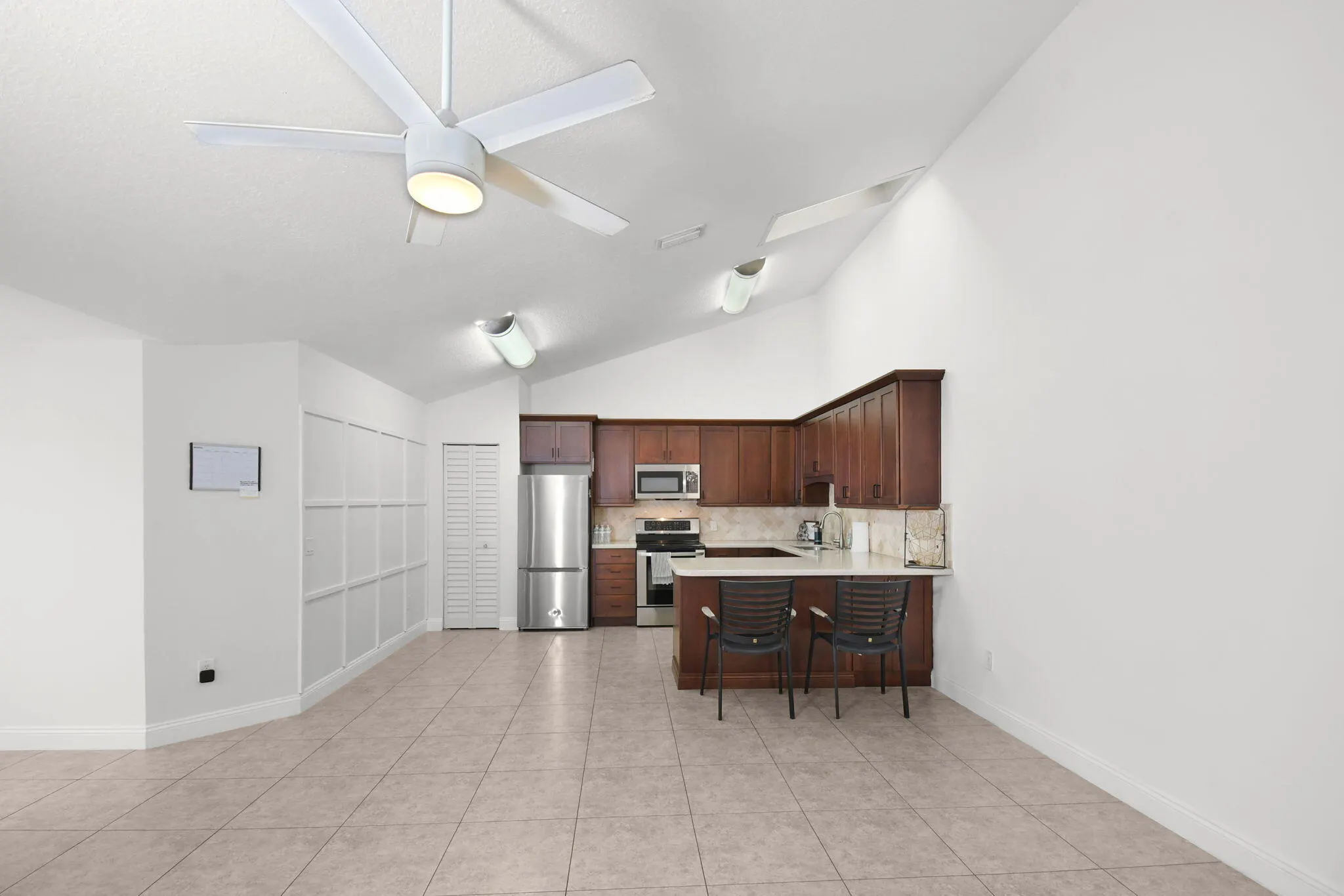 5805 Golden Eagle Circle