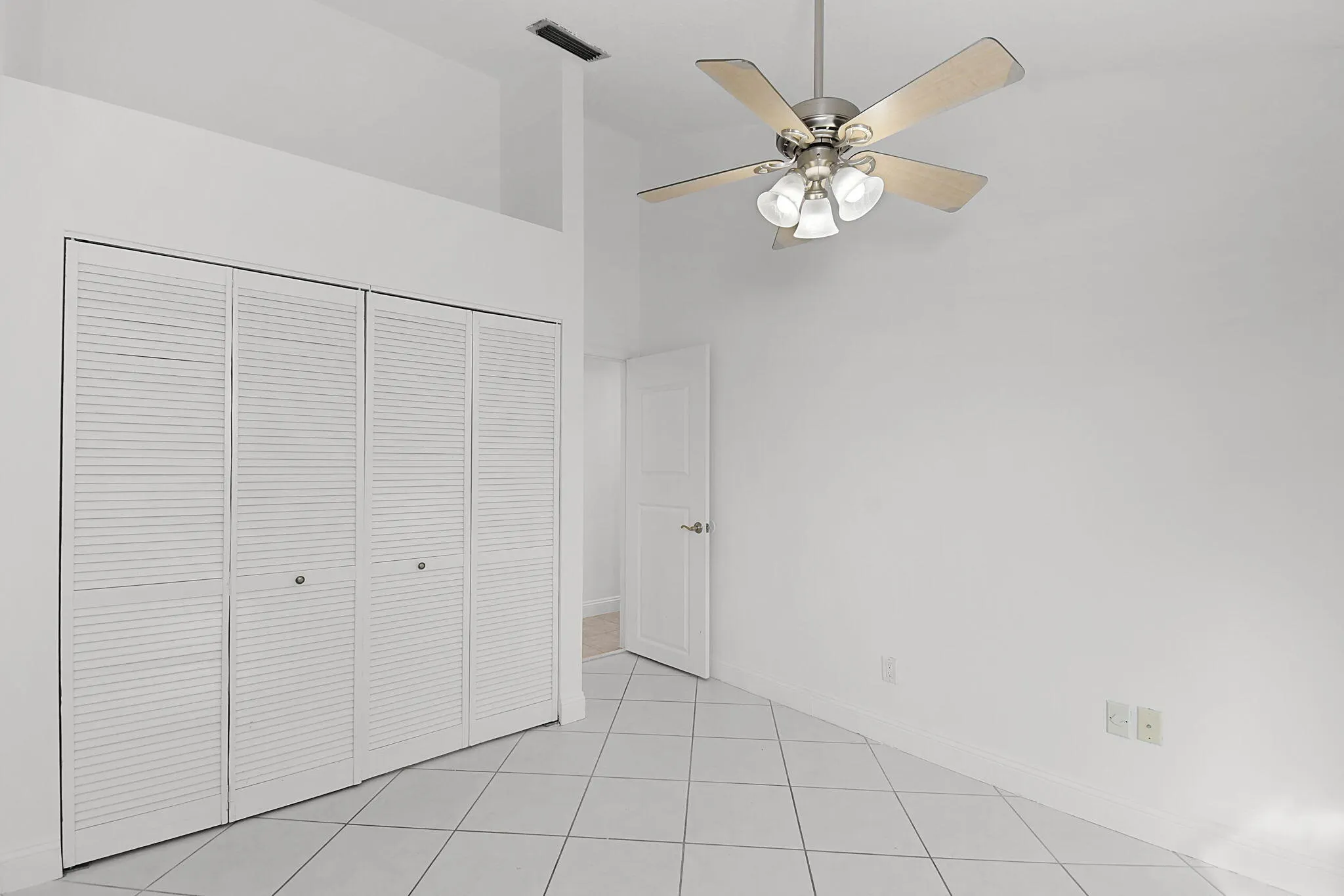 5805 Golden Eagle Circle