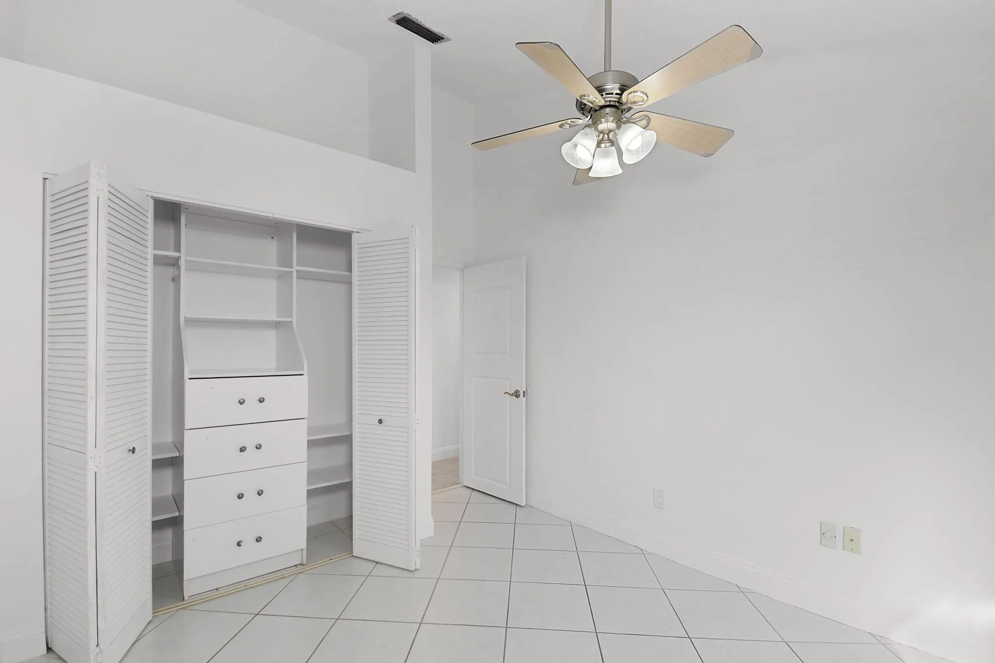 5805 Golden Eagle Circle