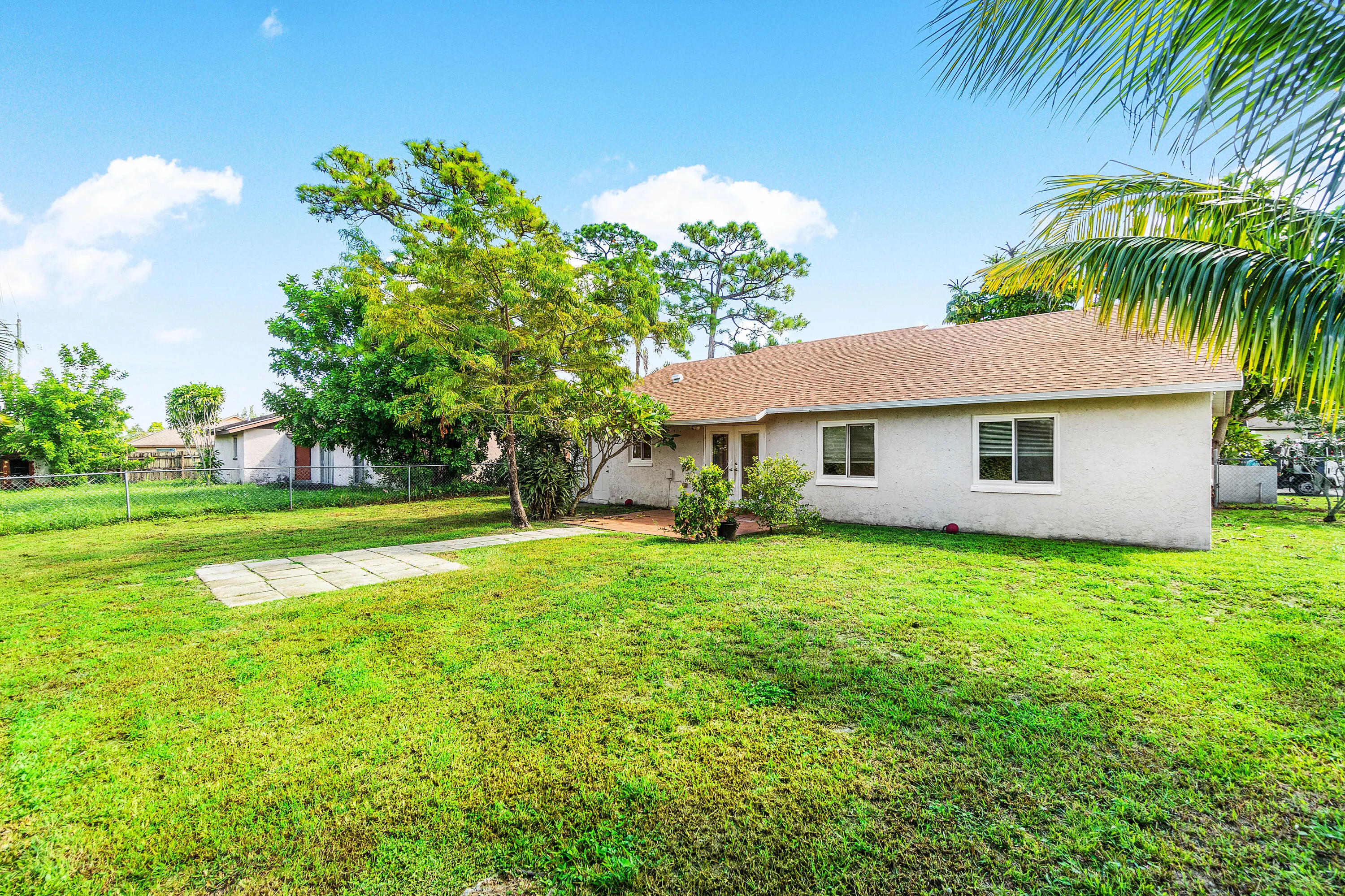 1179 Fernlea Drive