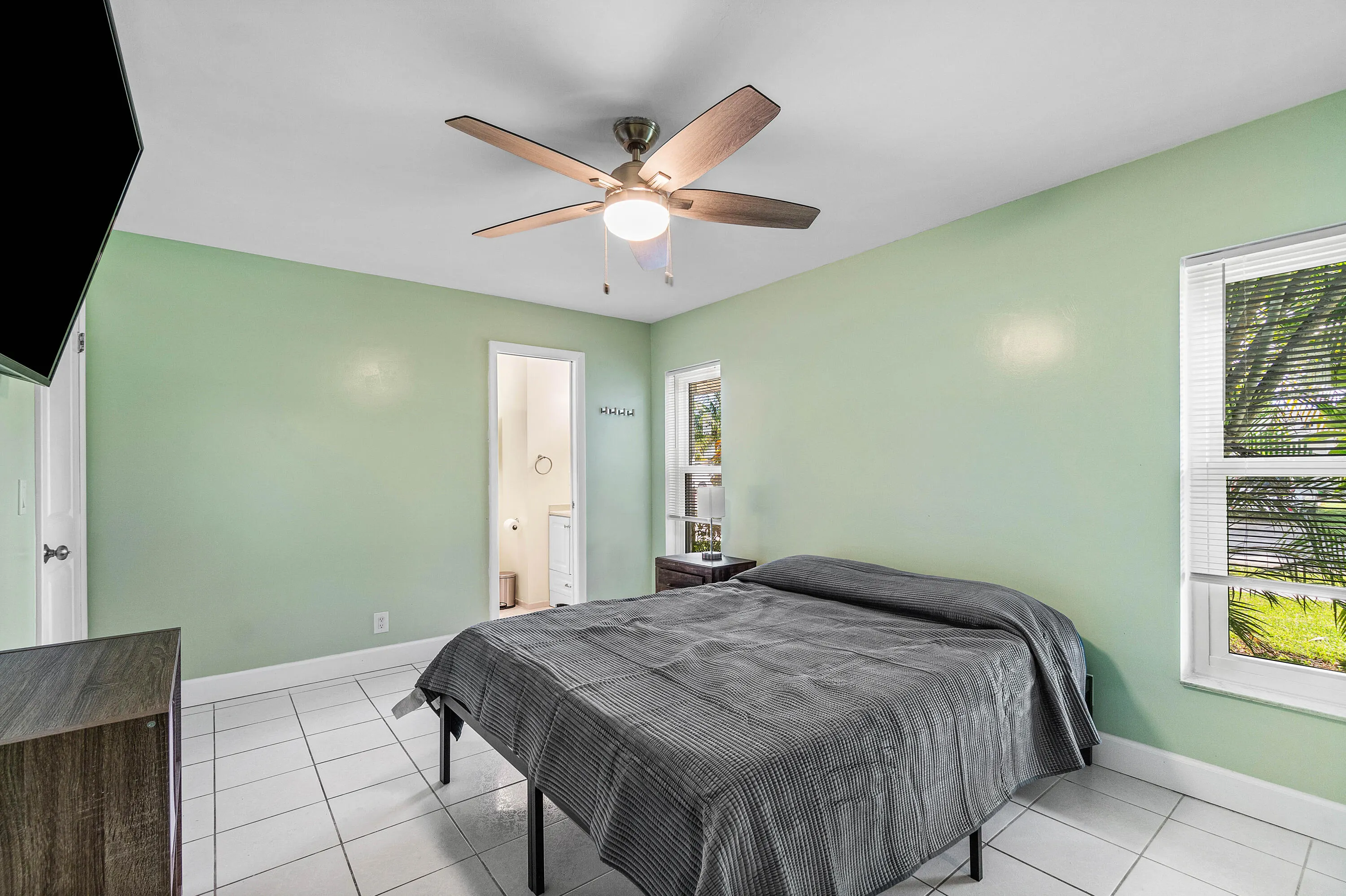 1179 Fernlea Drive