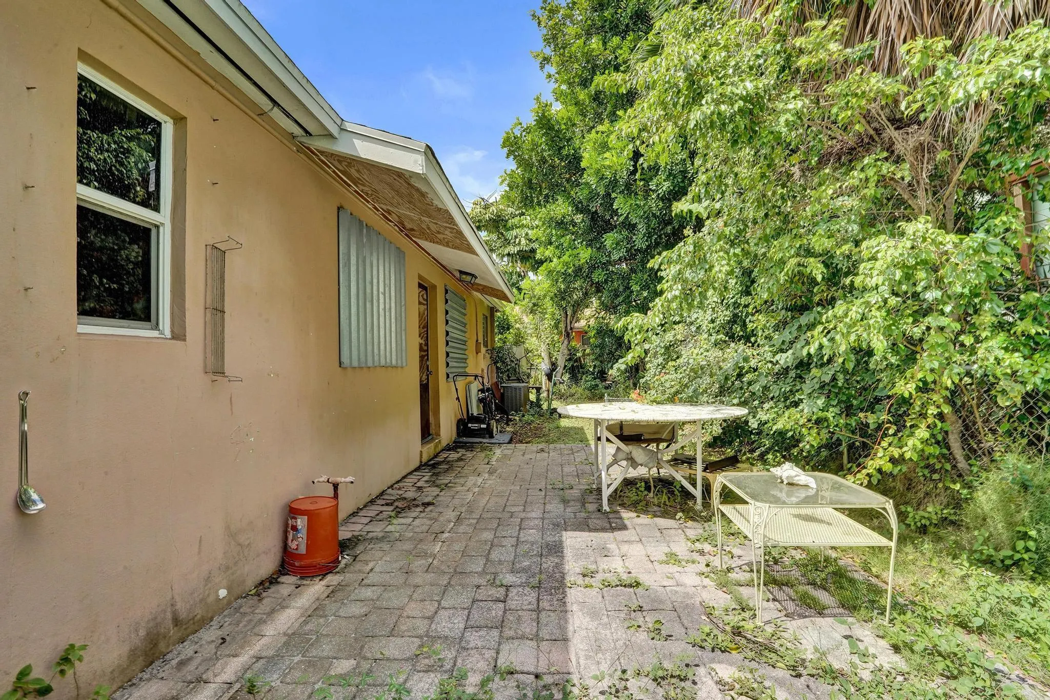 401 42nd Street