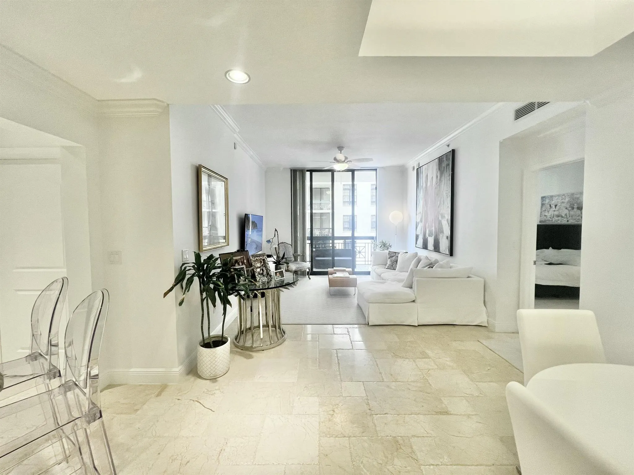 701 S Olive Avenue S, #1413