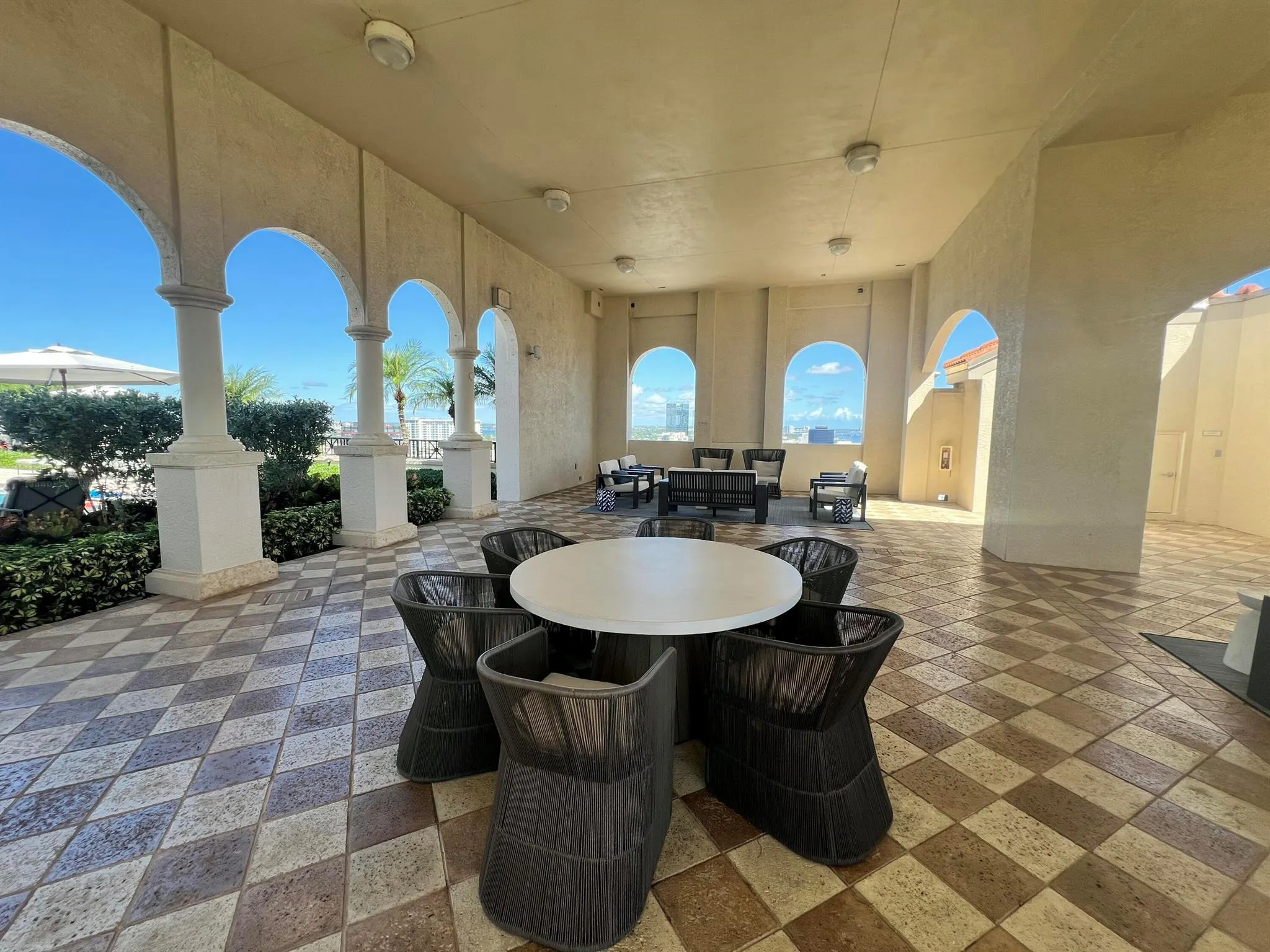 701 S Olive Avenue S, #1413