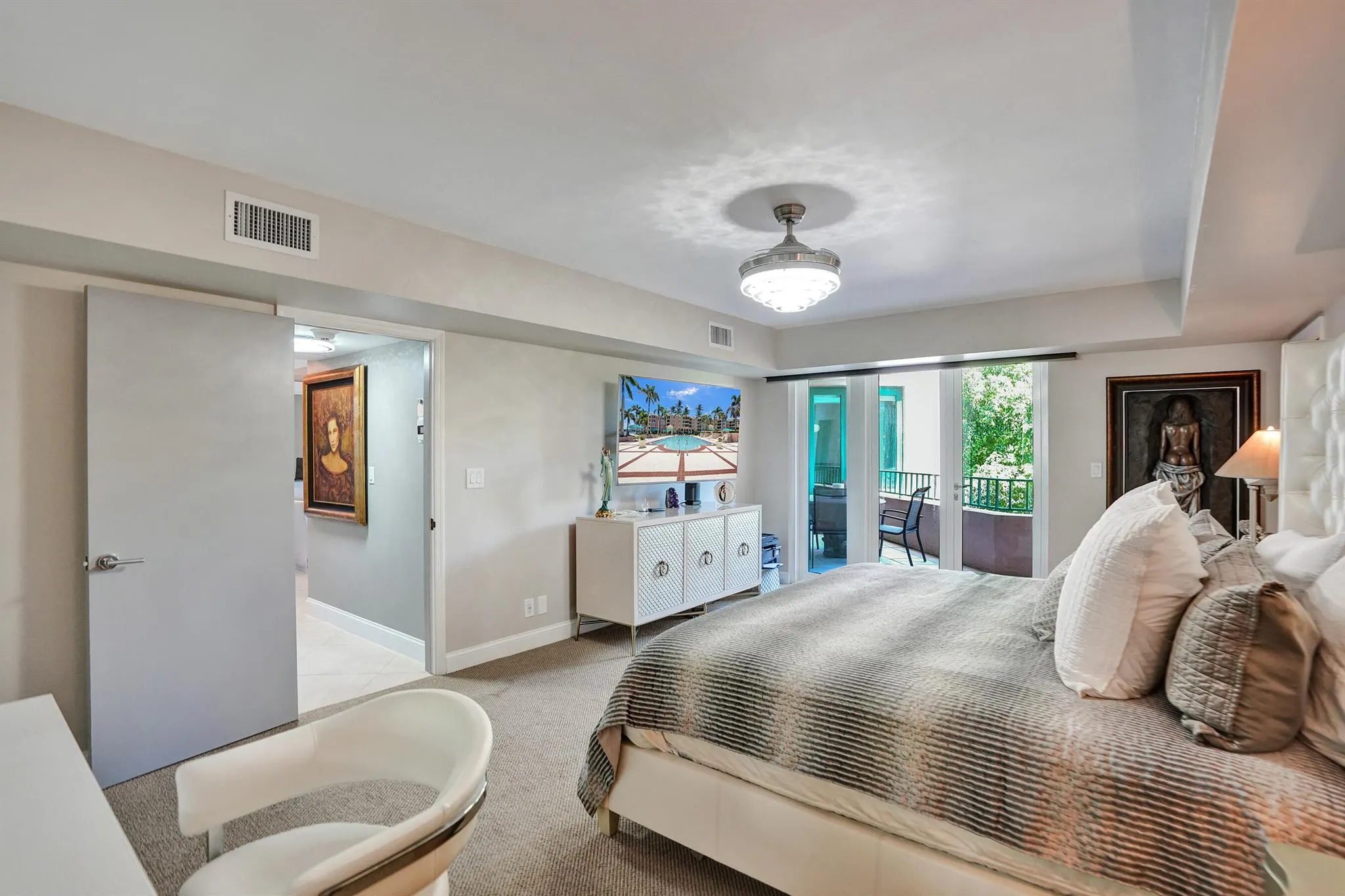 100 SE 5th Avenue, #406
