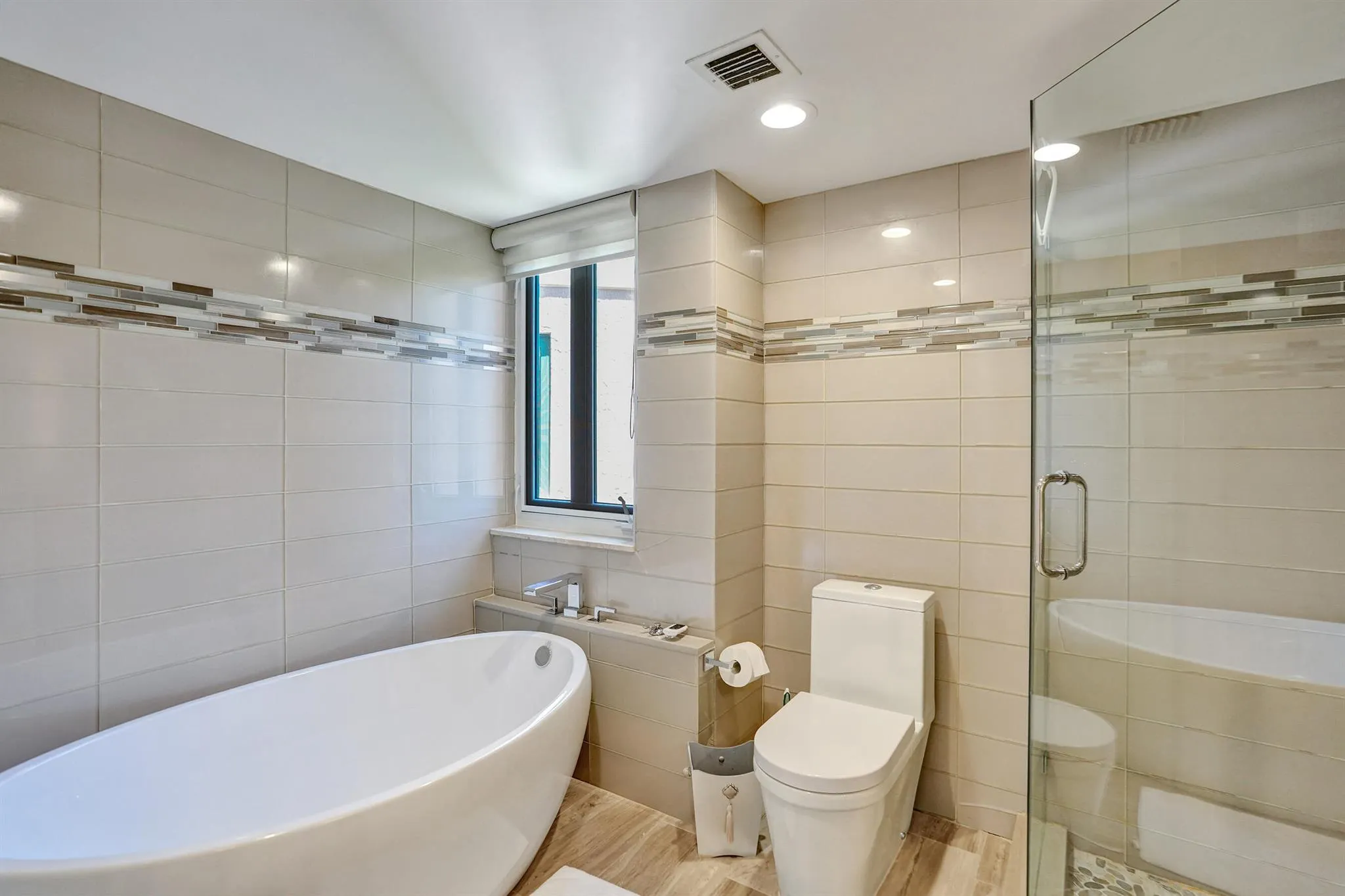 100 SE 5th Avenue, #406