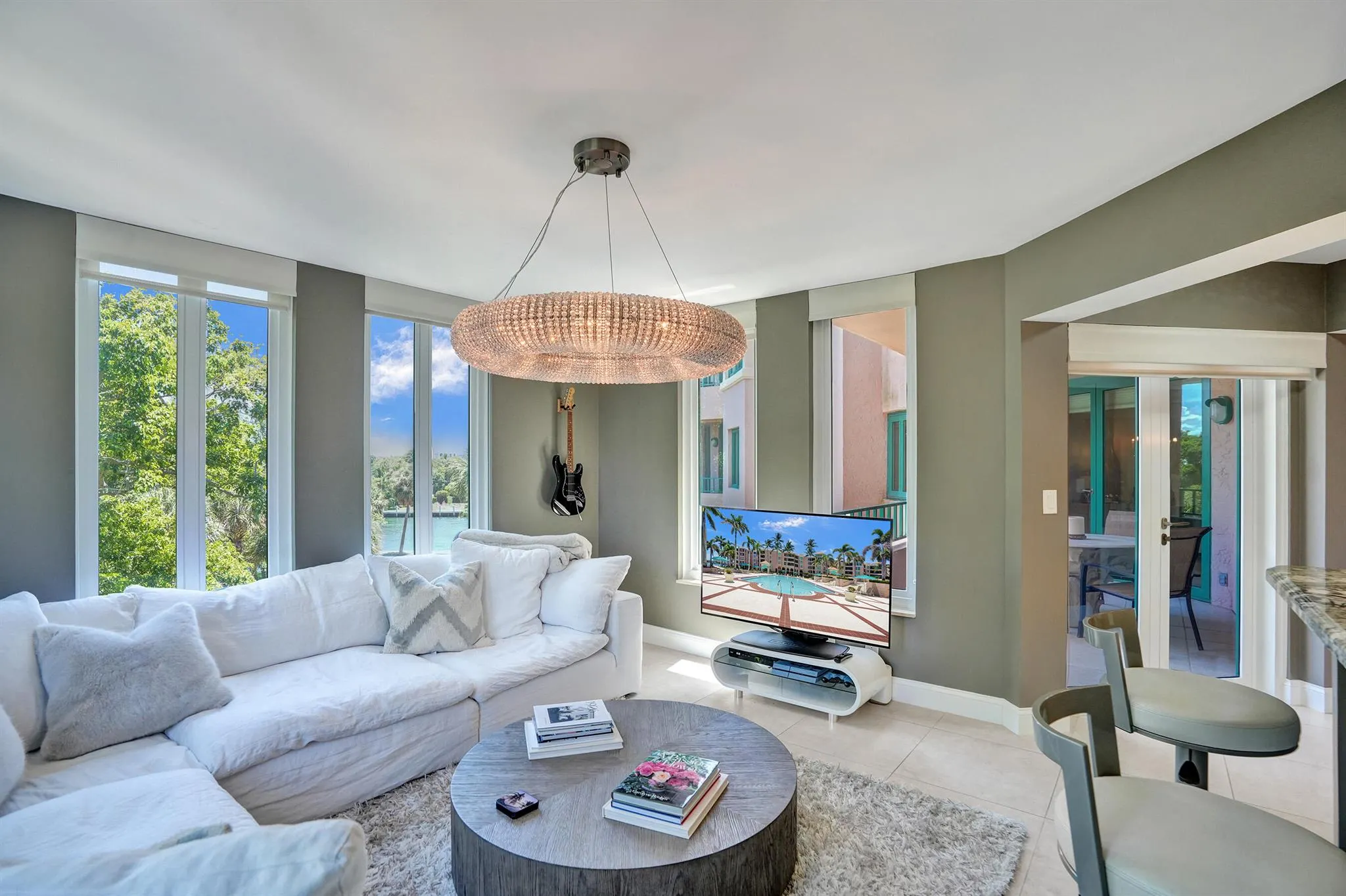 100 SE 5th Avenue, #406