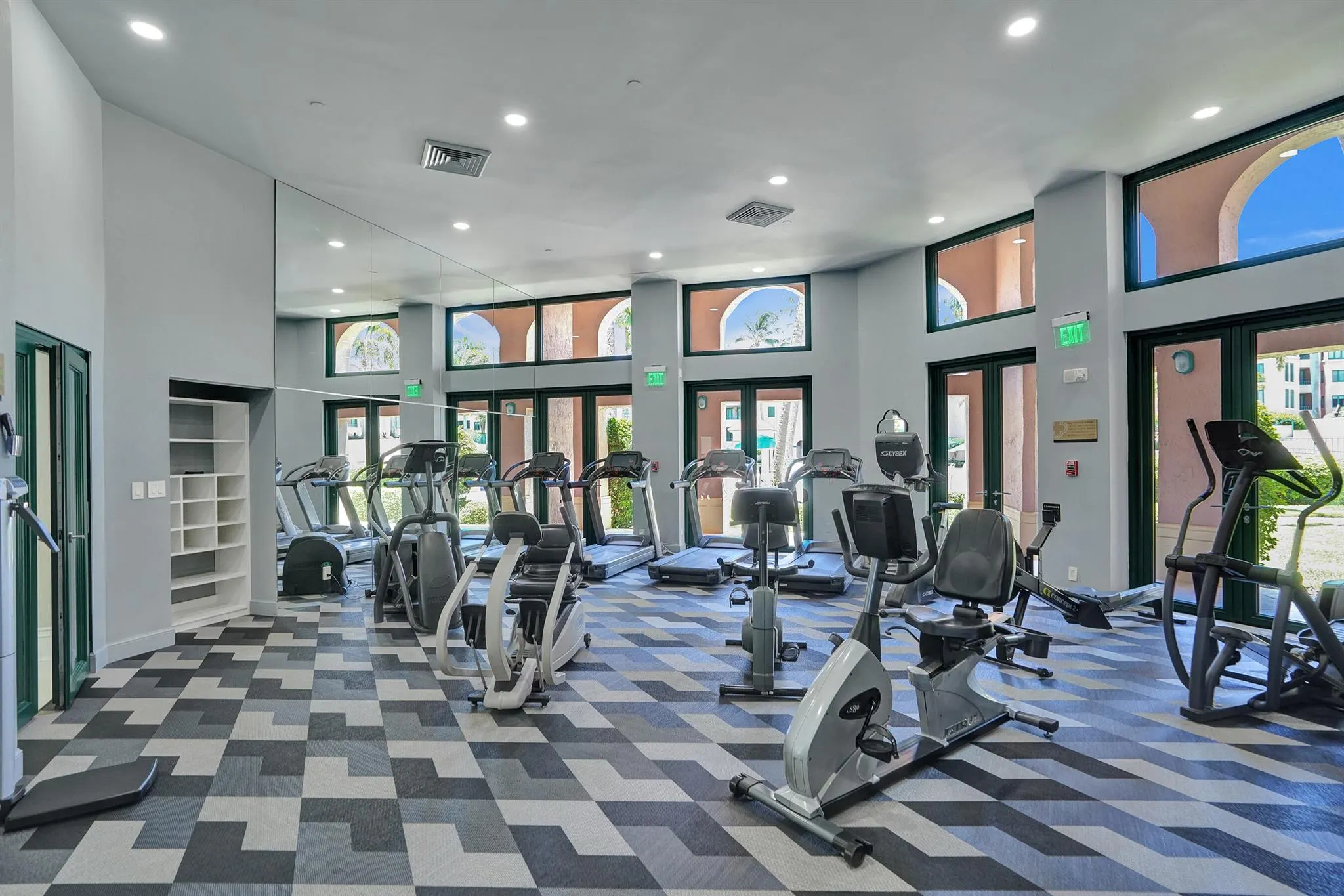 100 SE 5th Avenue, #406