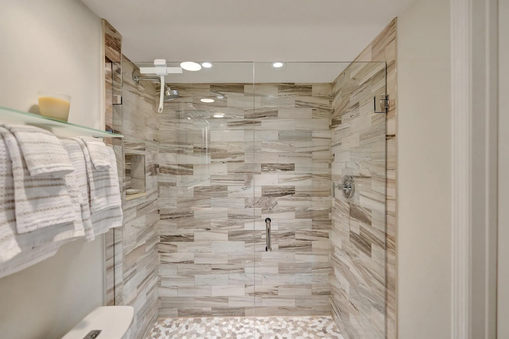 100 SE 5th Avenue, #406