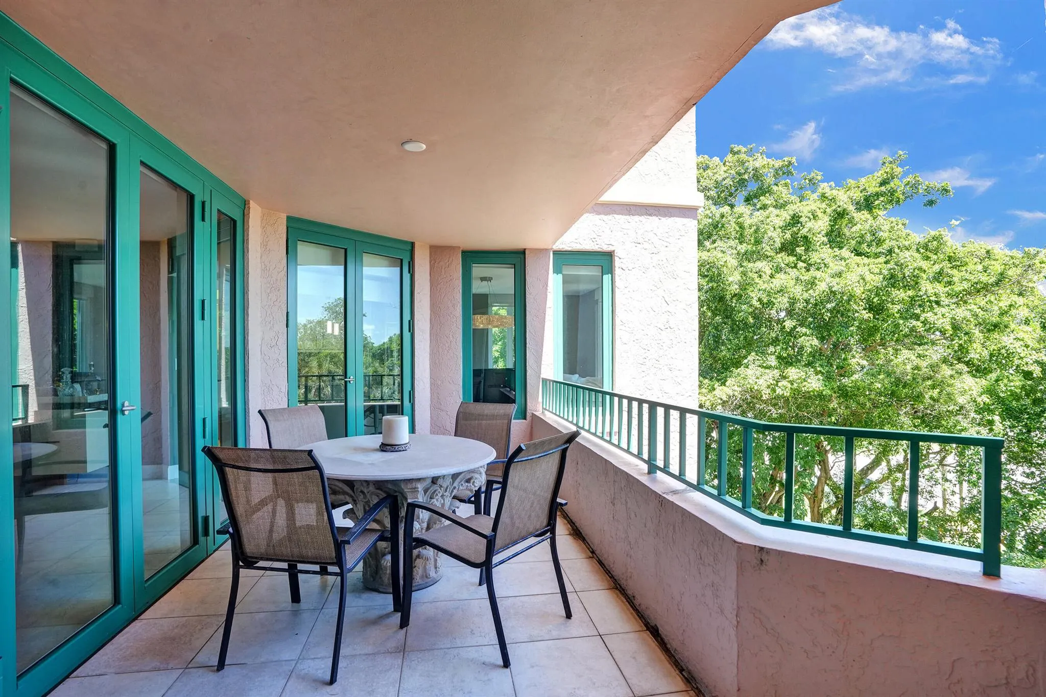 100 SE 5th Avenue, #406