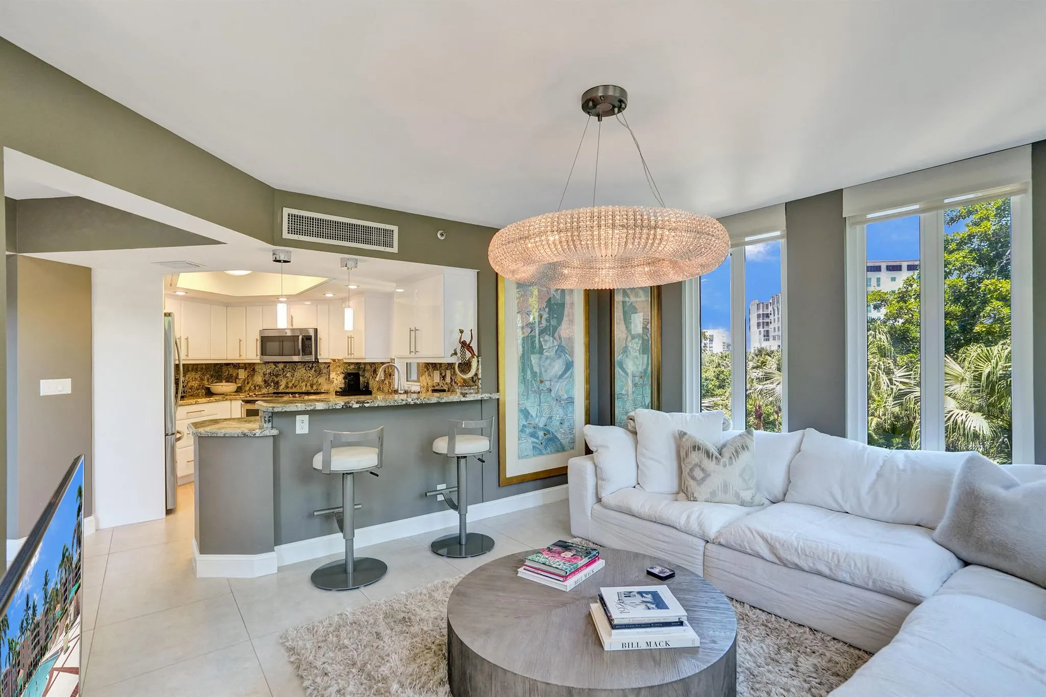100 SE 5th Avenue, #406