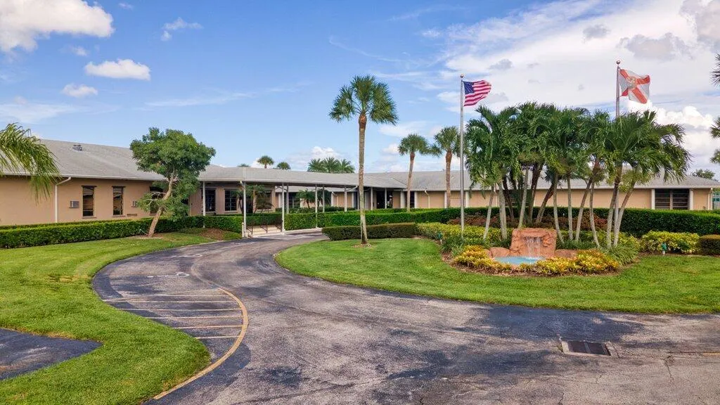 5322 Garrett Lane