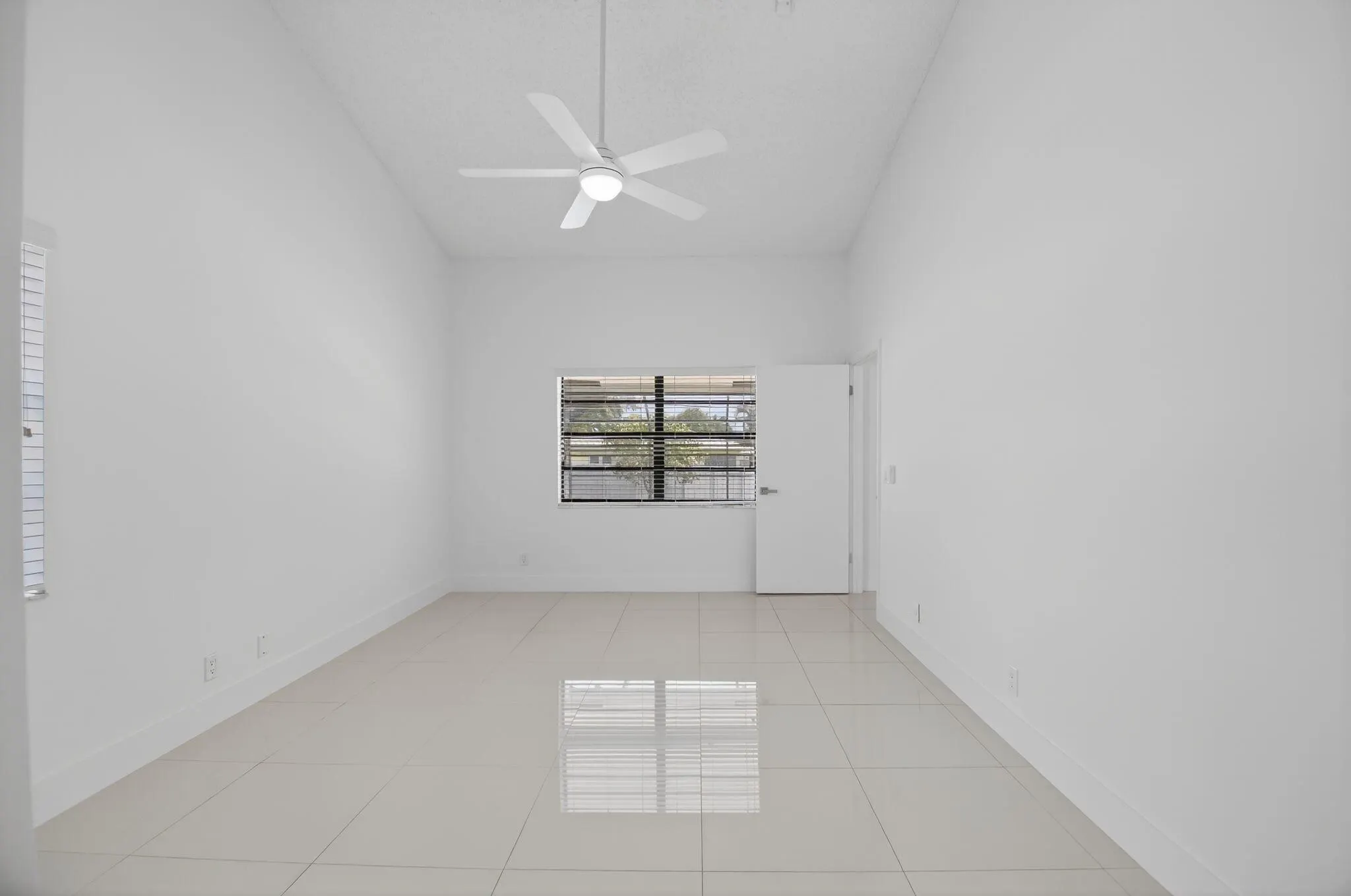 488 NW 13th Street