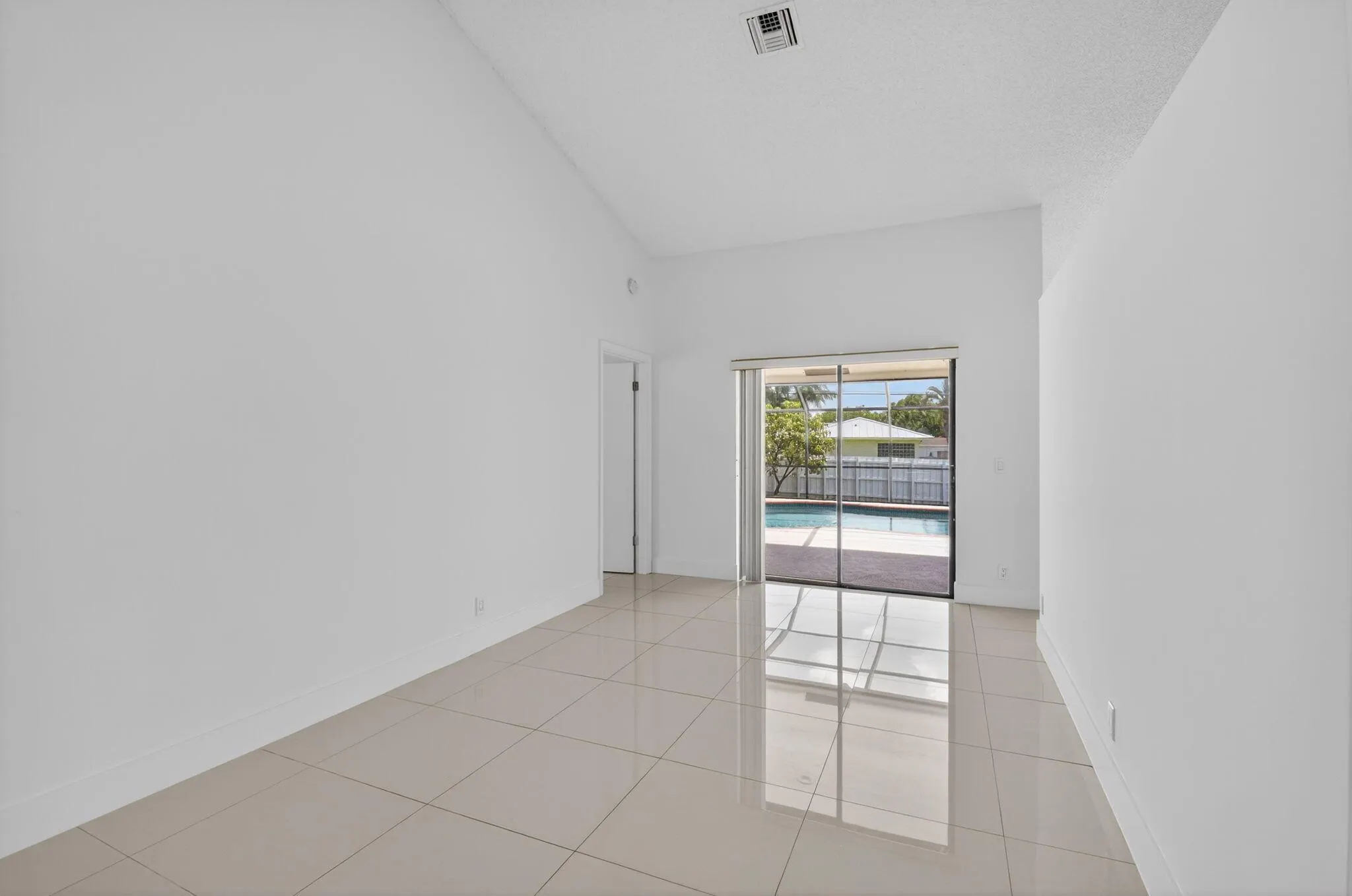 488 NW 13th Street