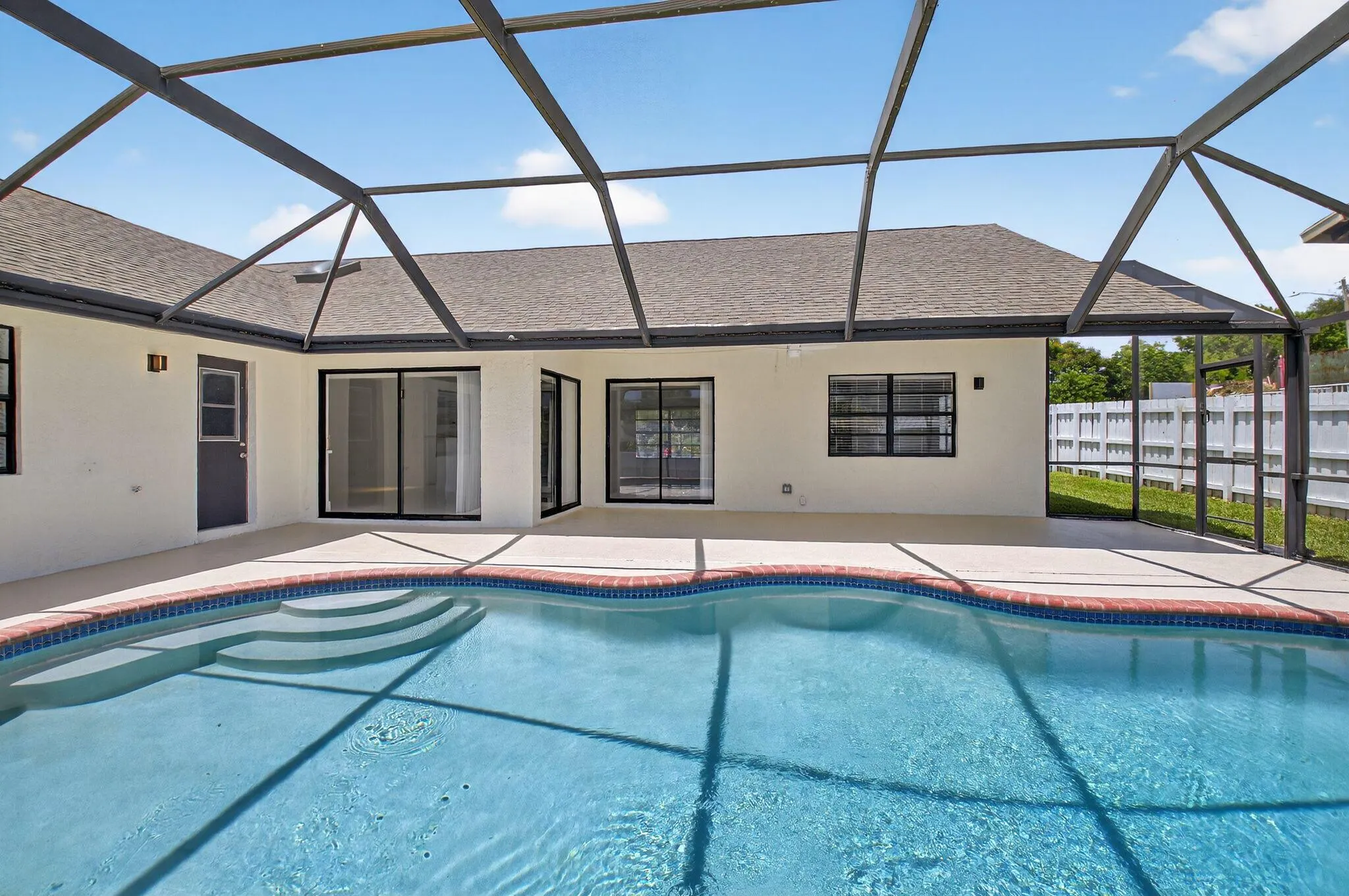 488 NW 13th Street