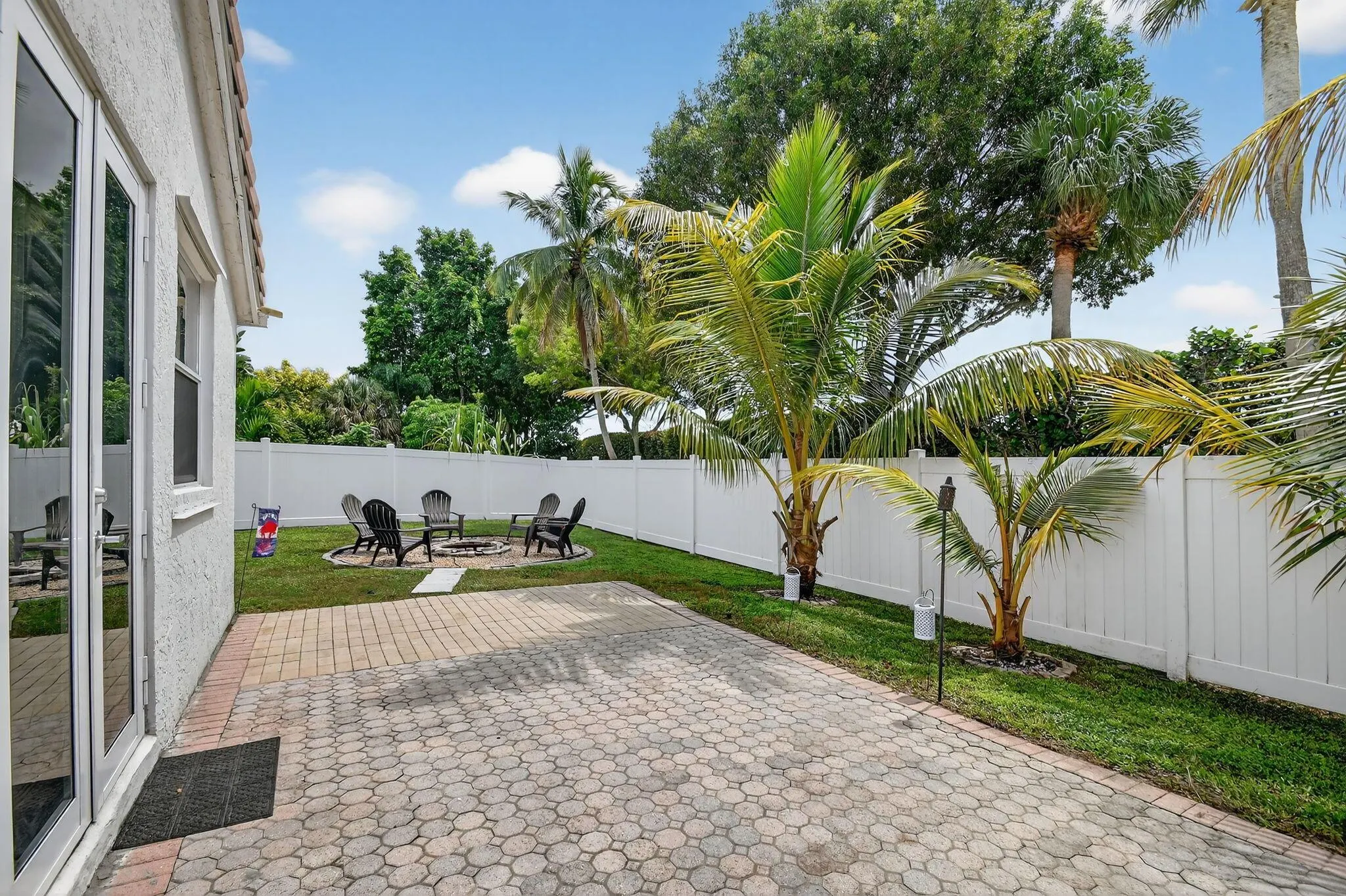 7630 Rockport Circle