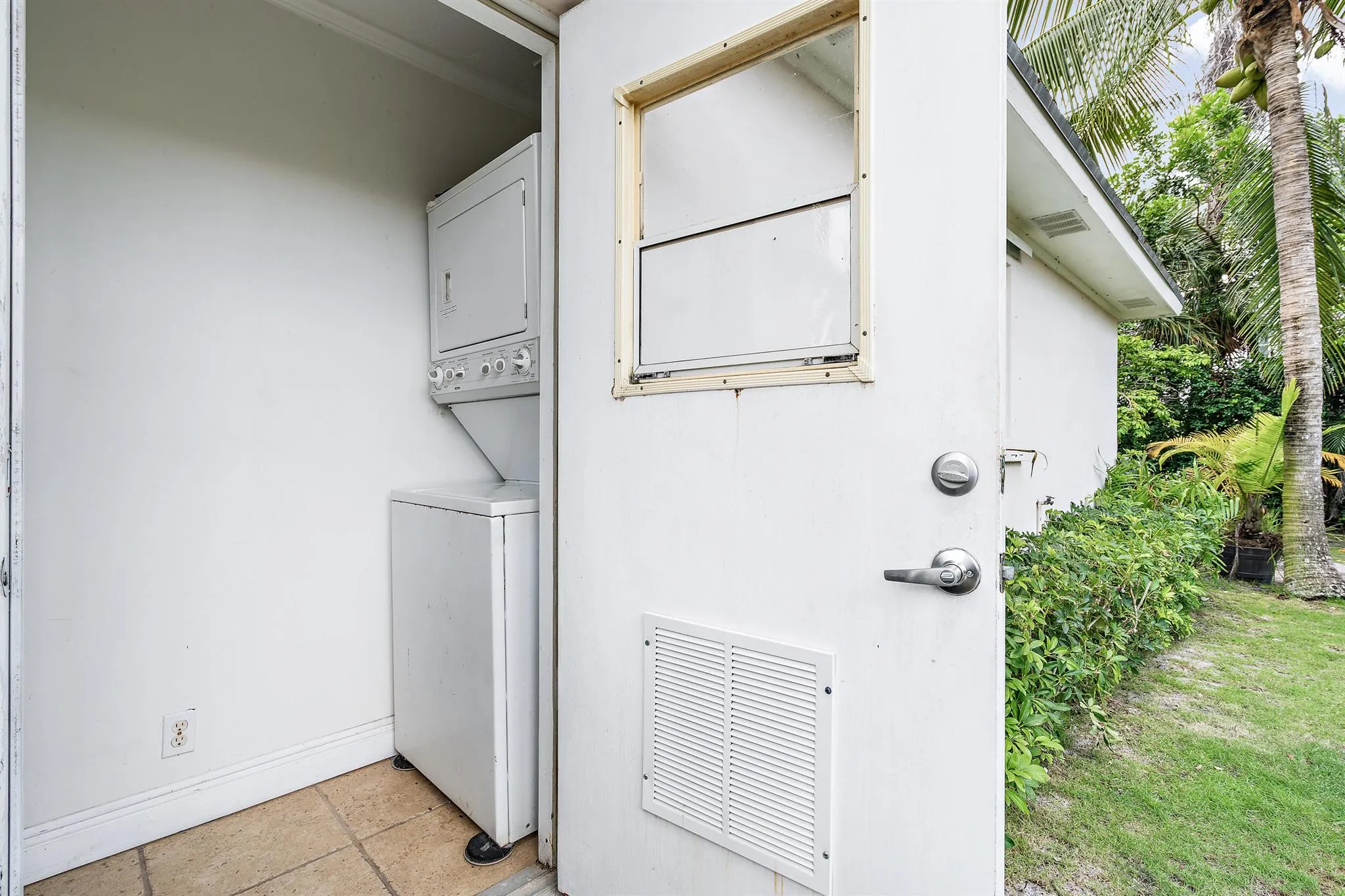 245 Cortez Road, #A&B