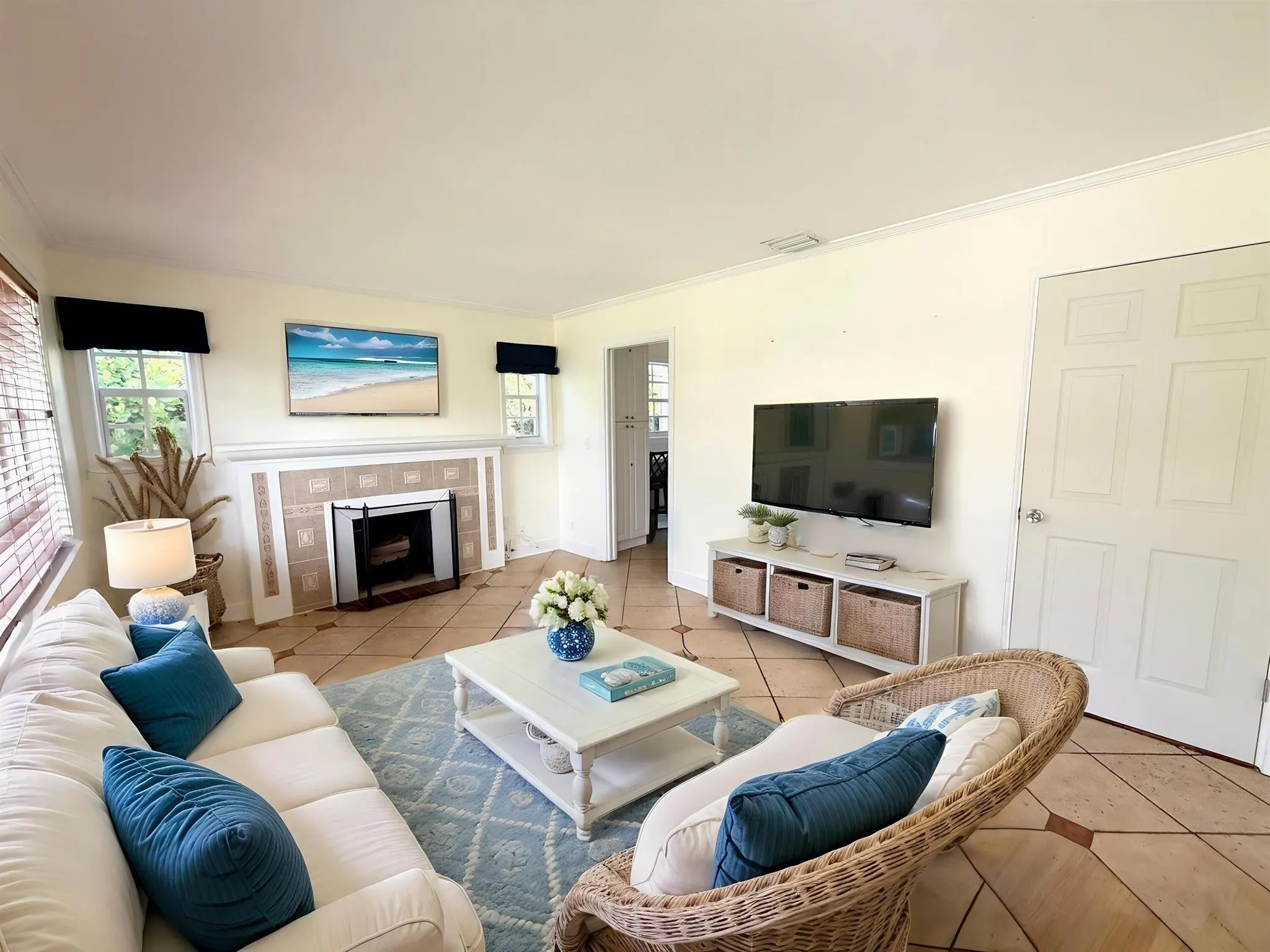 245 Cortez Road, #A&B