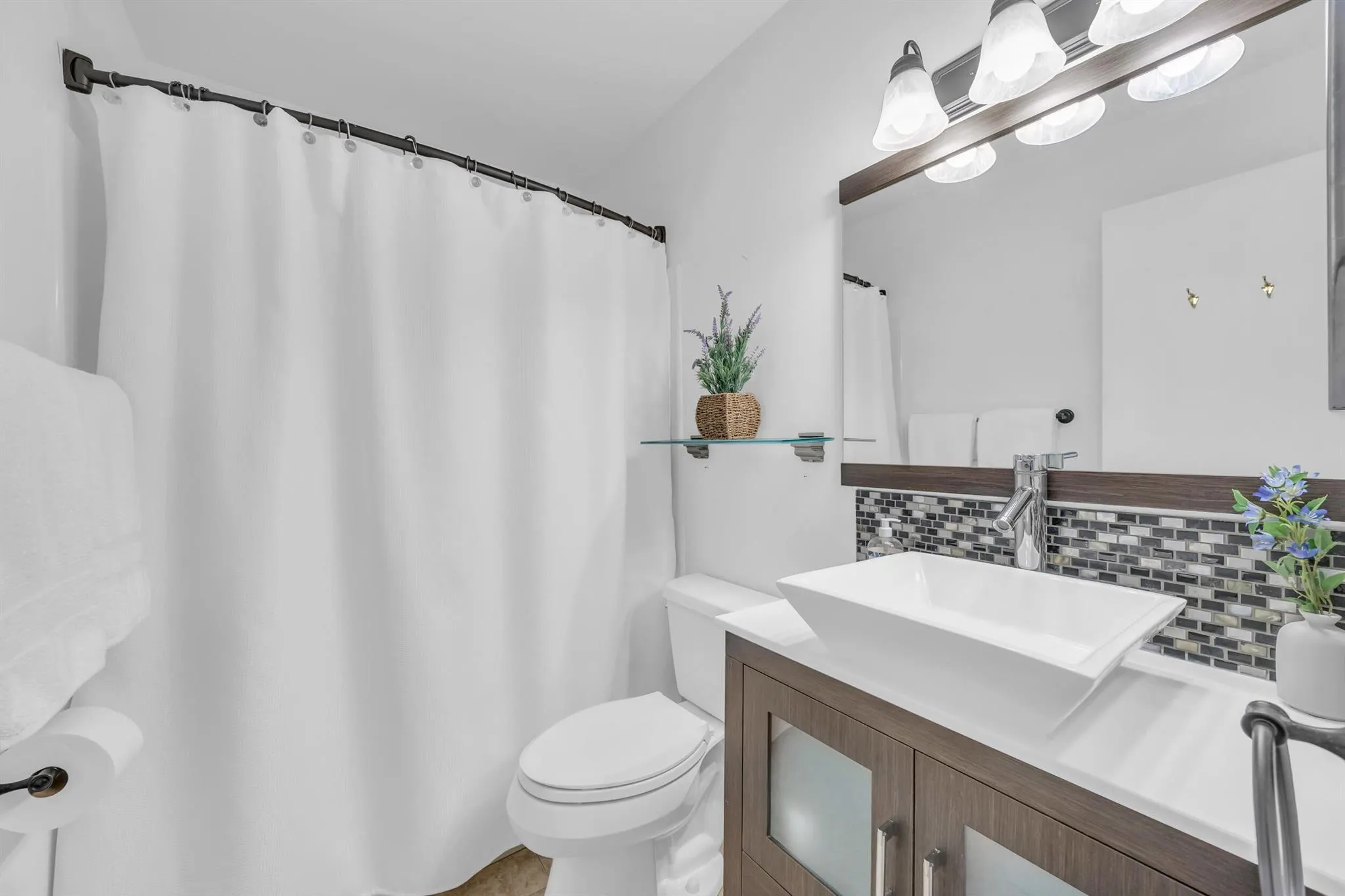48 Woodland Drive, #207