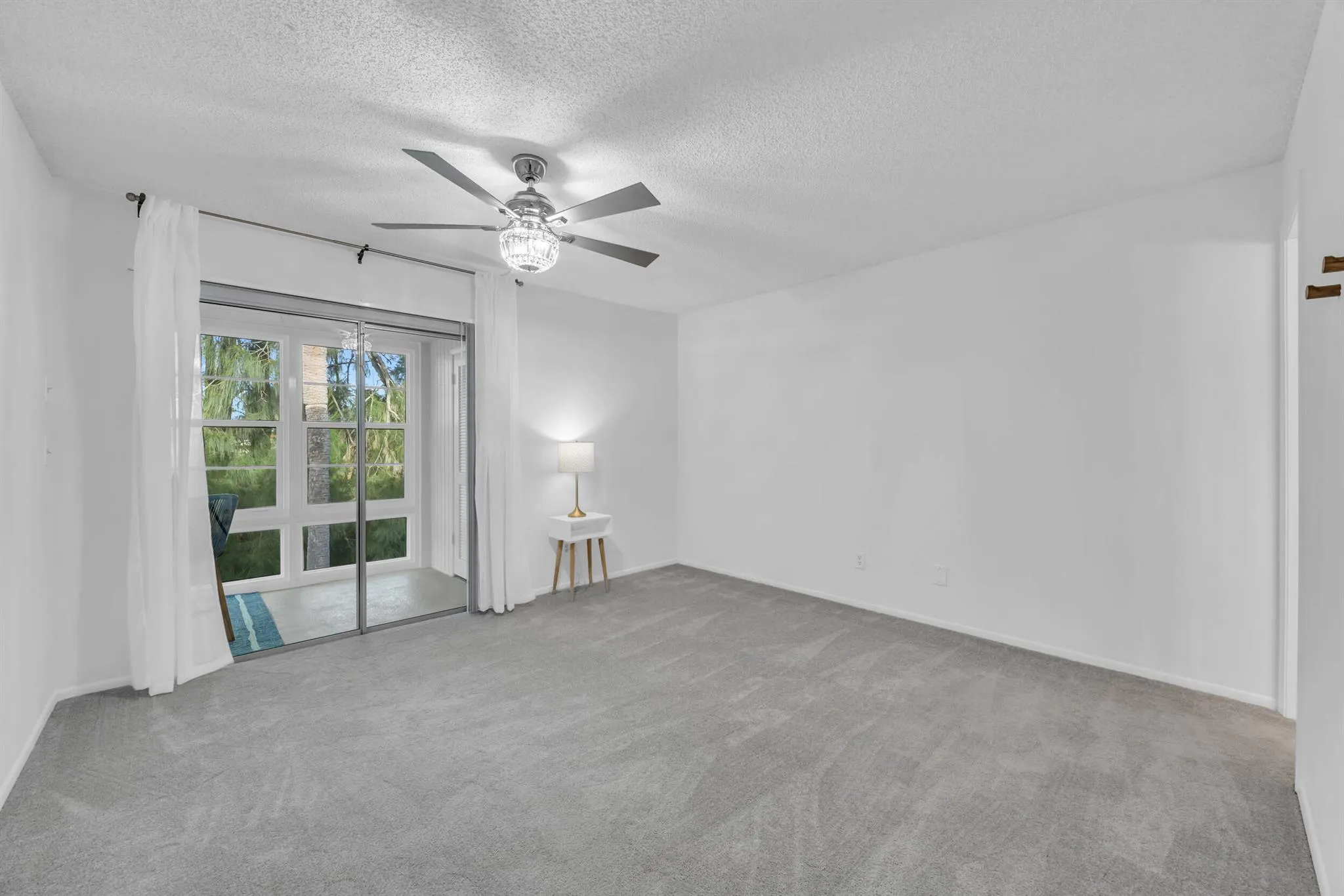 48 Woodland Drive, #207
