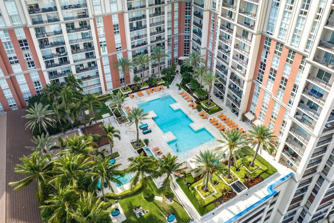 550 Okeechobee Boulevard, #704