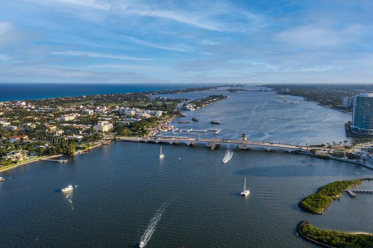 550 Okeechobee Boulevard, #704