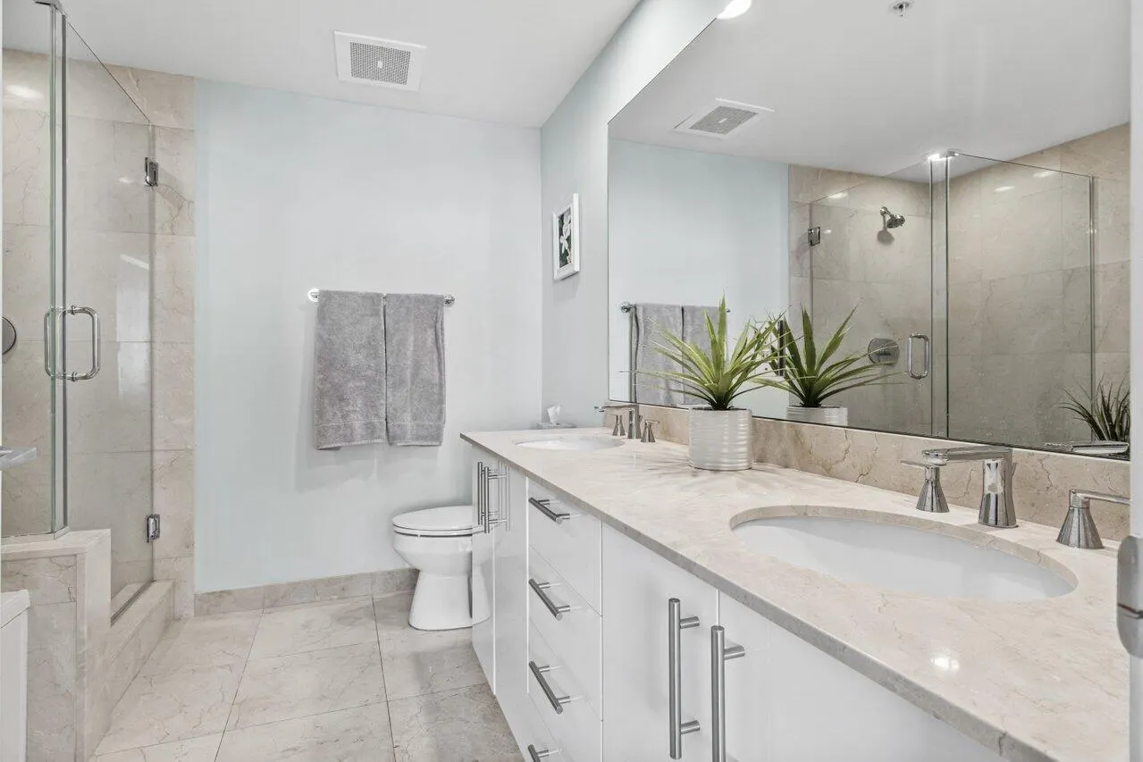 550 Okeechobee Boulevard, #704