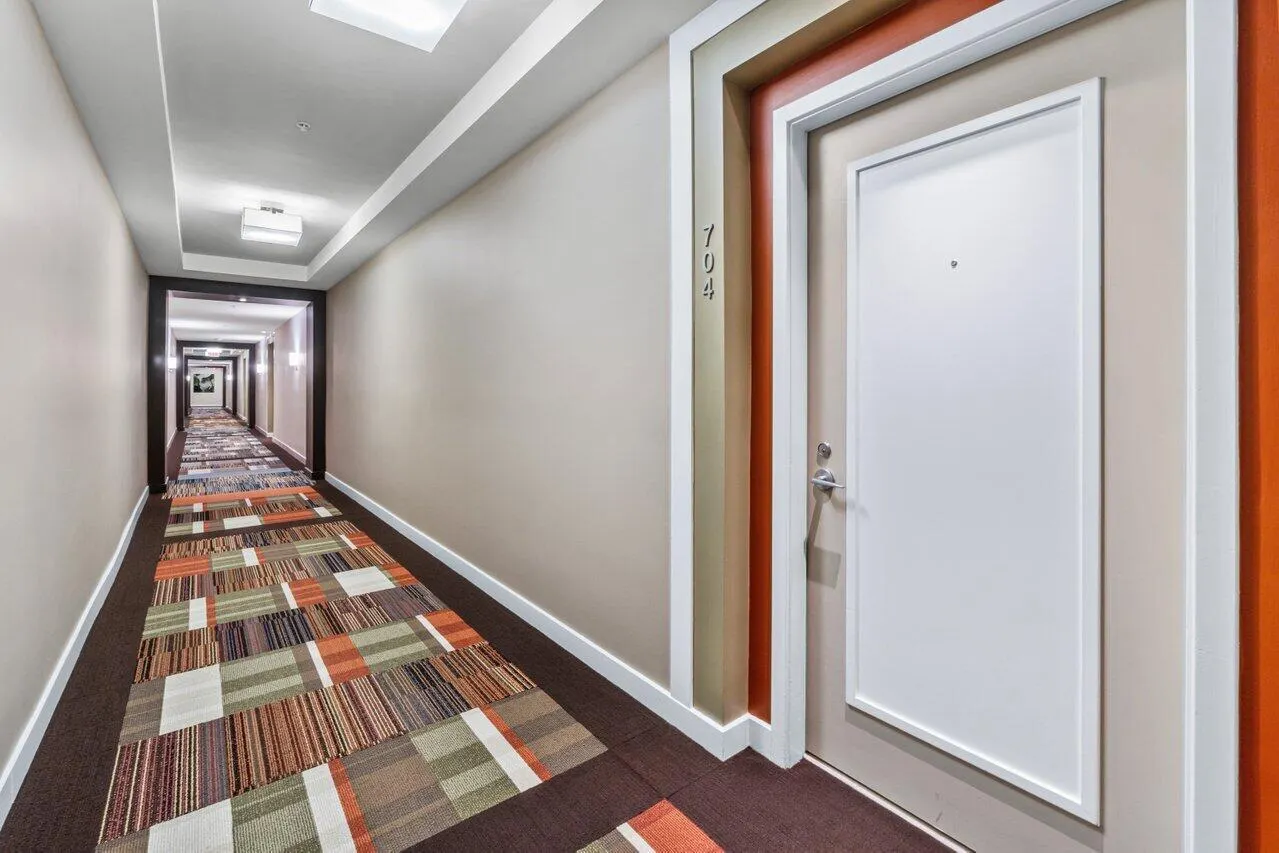 550 Okeechobee Boulevard, #704