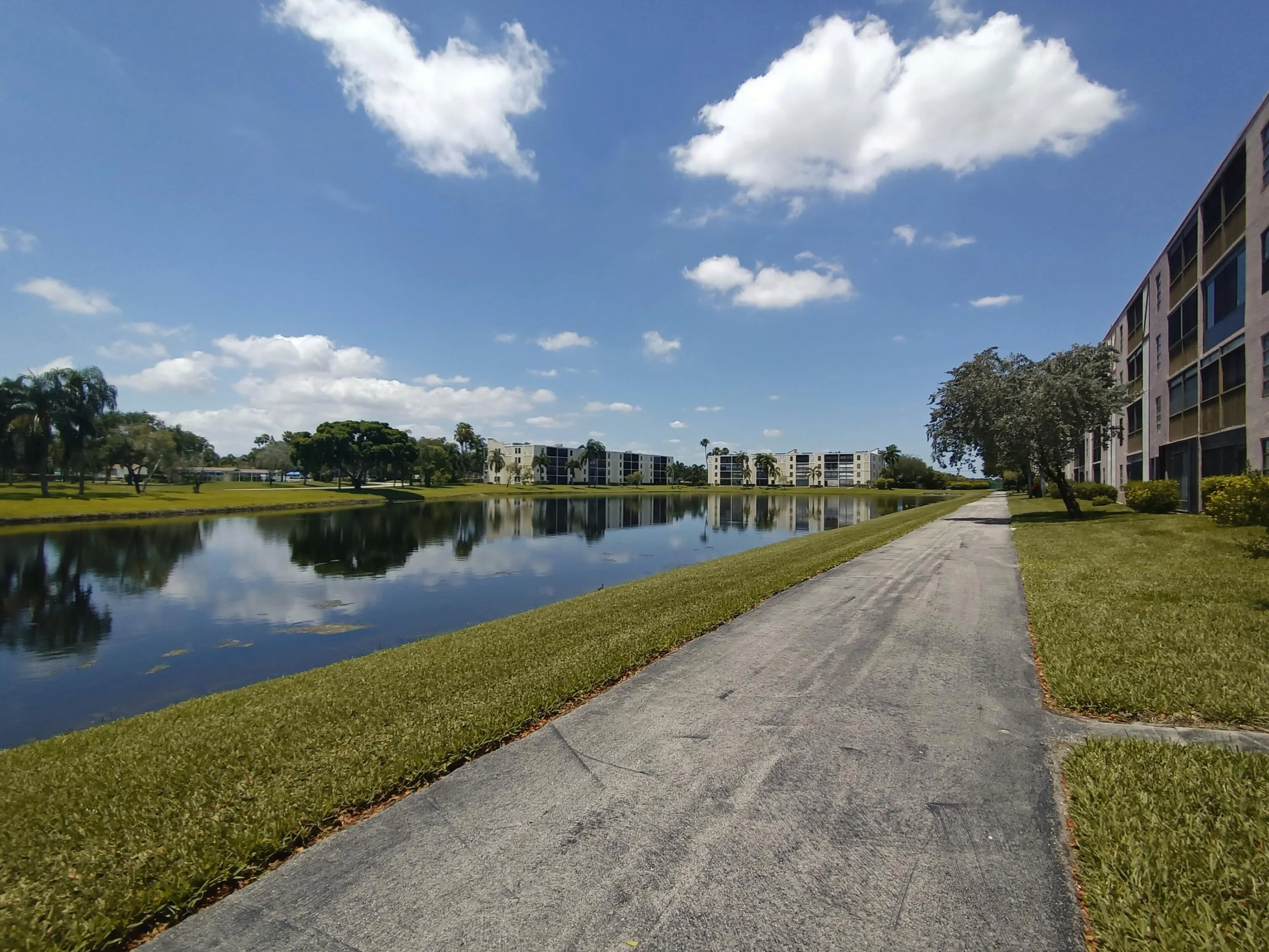 7320 Amberly Lane, #305