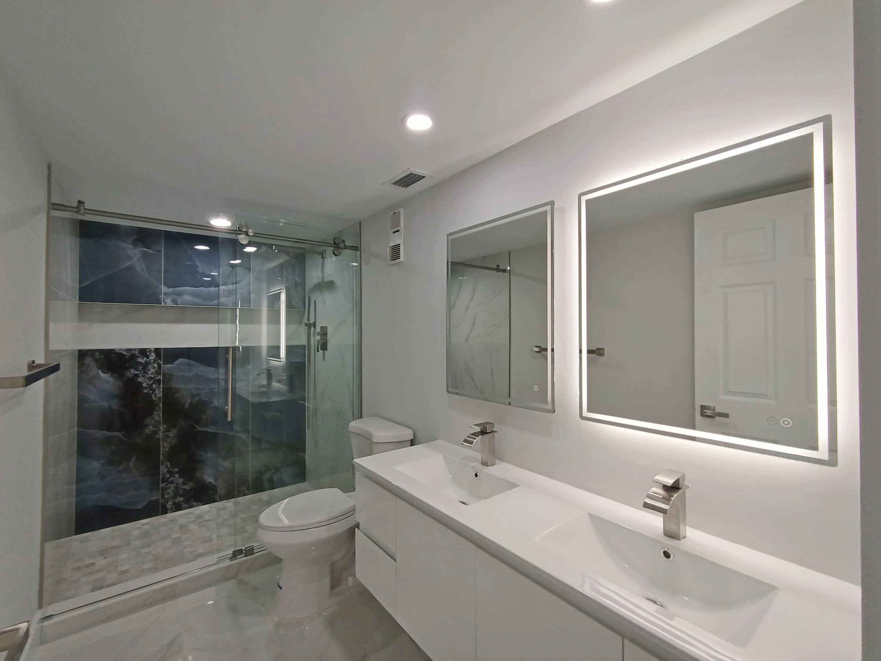7320 Amberly Lane, #305