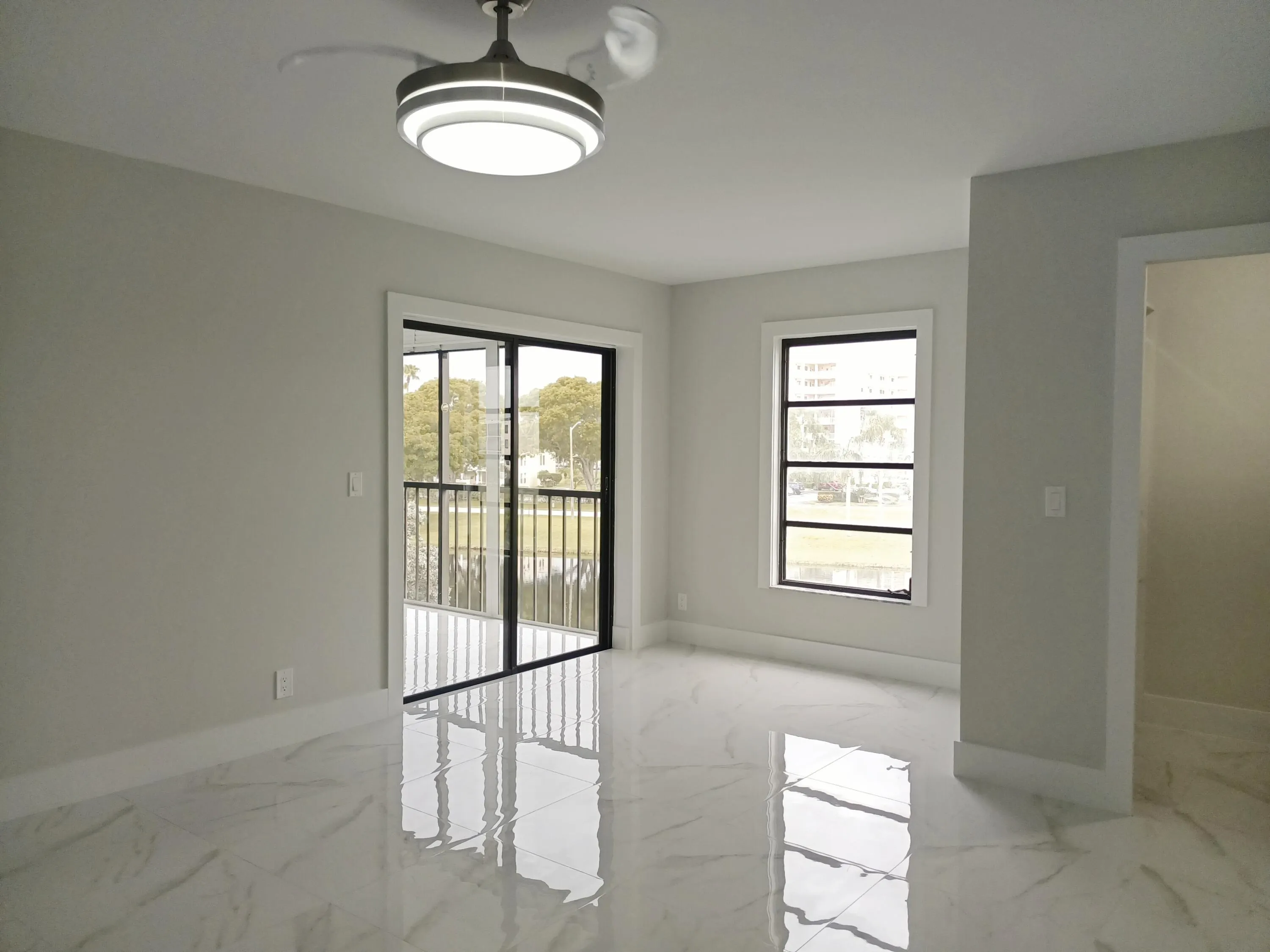 7320 Amberly Lane, #305