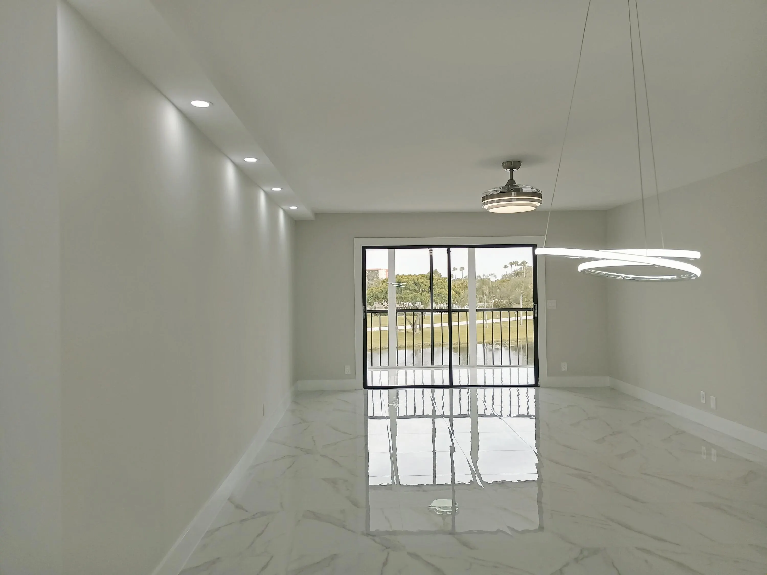 7320 Amberly Lane, #305