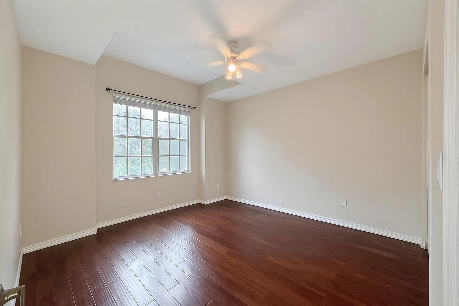 2394 Kemps Bay