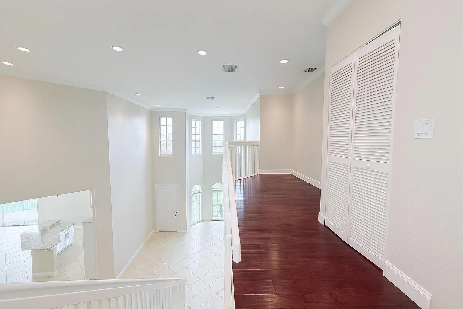 2394 Kemps Bay
