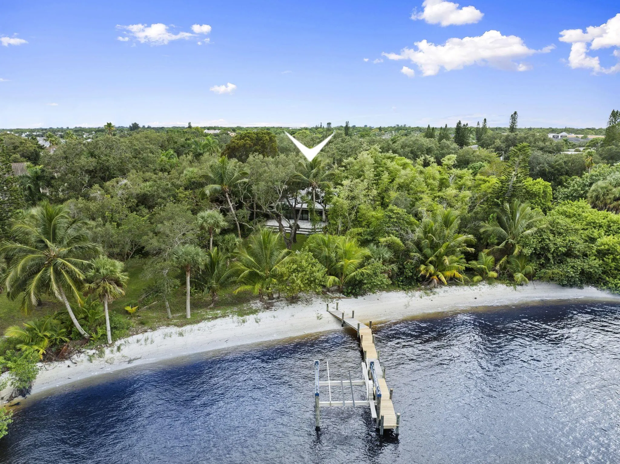 659 SE Saint Lucie Boulevard