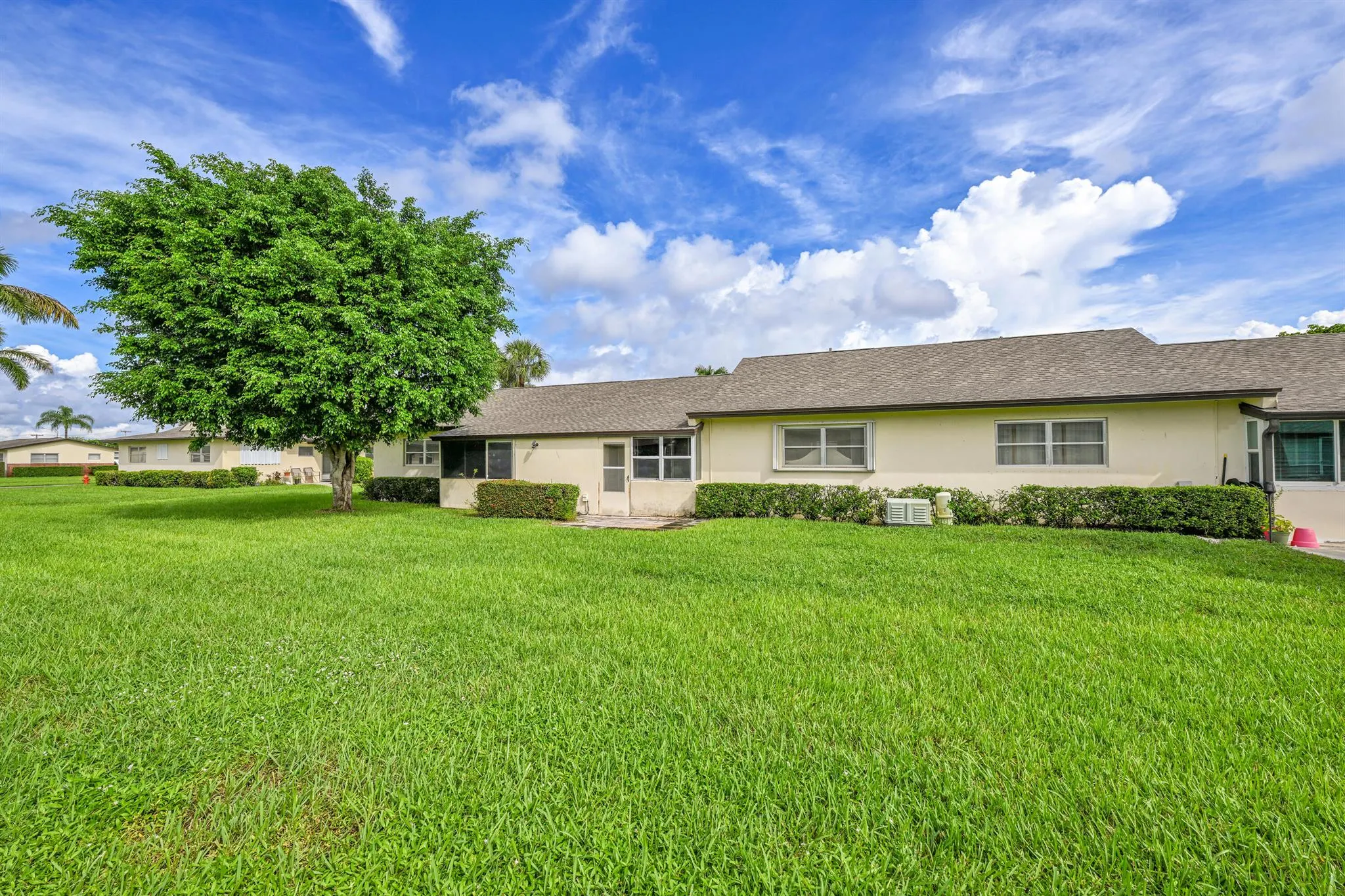 4796 Cresthaven Boulevard, #B