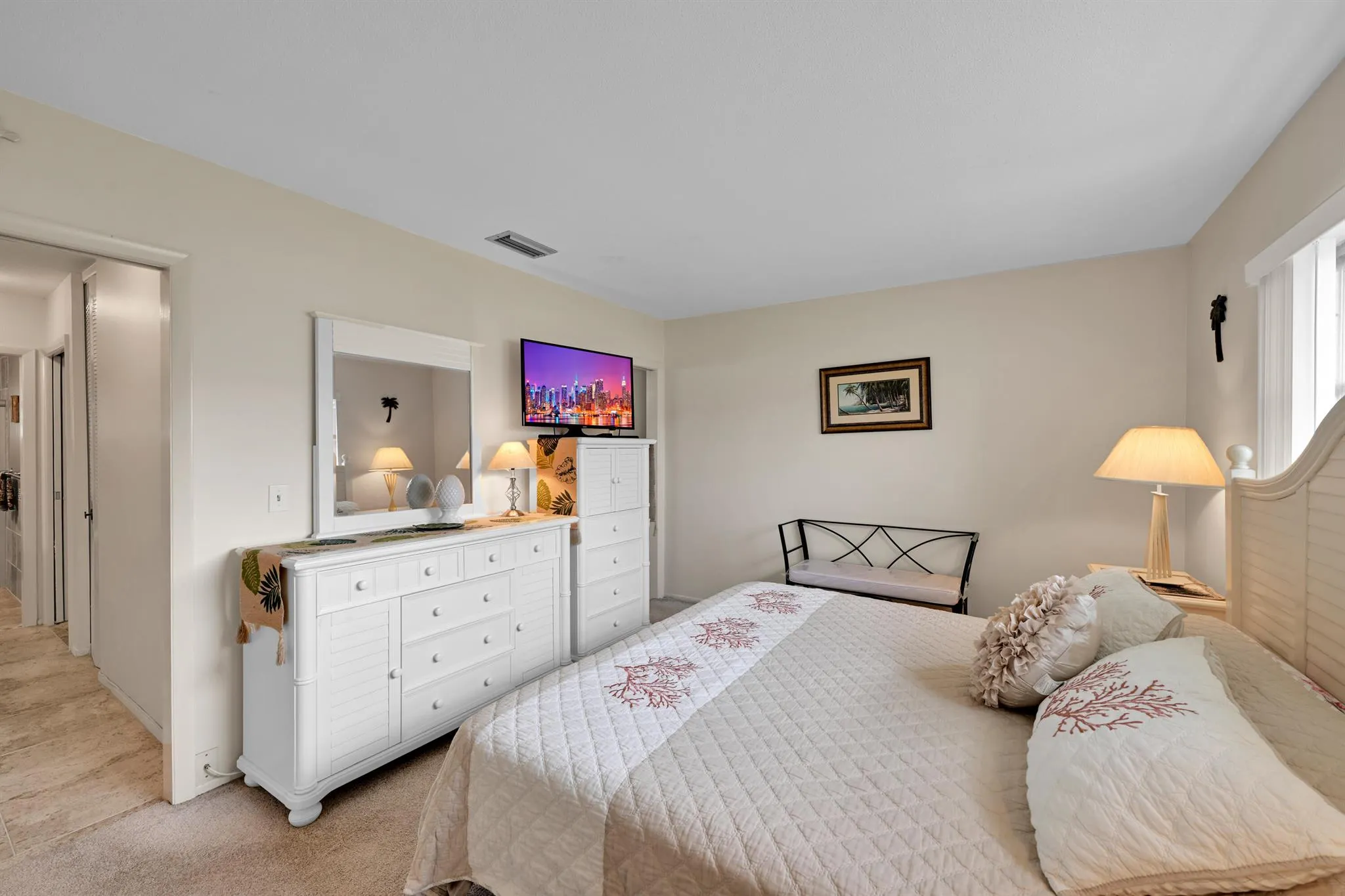 4796 Cresthaven Boulevard, #B
