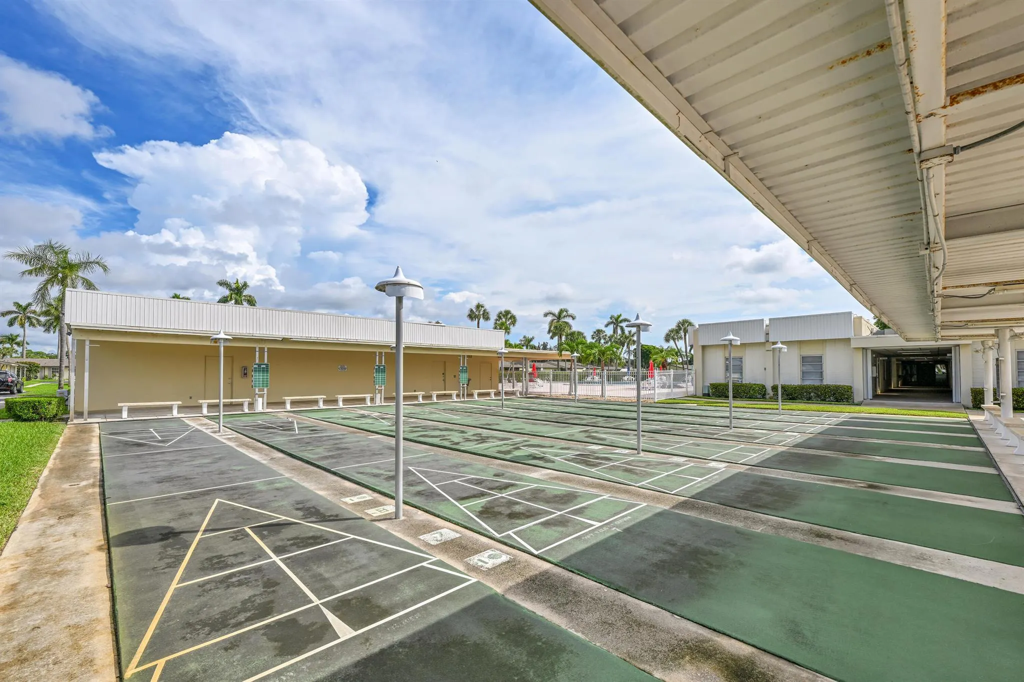 4796 Cresthaven Boulevard, #B