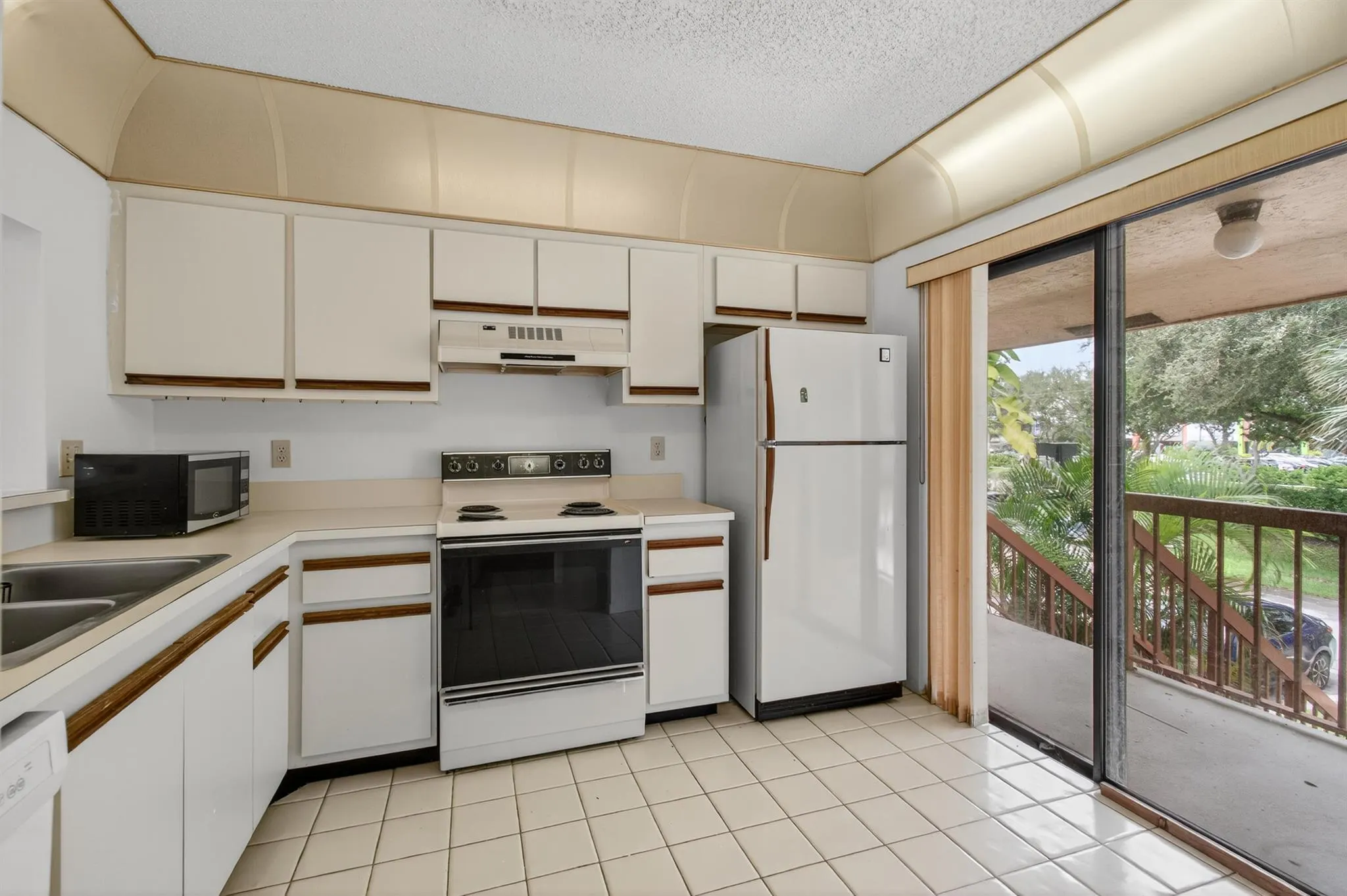 3939 NE 5th Avenue, #C203