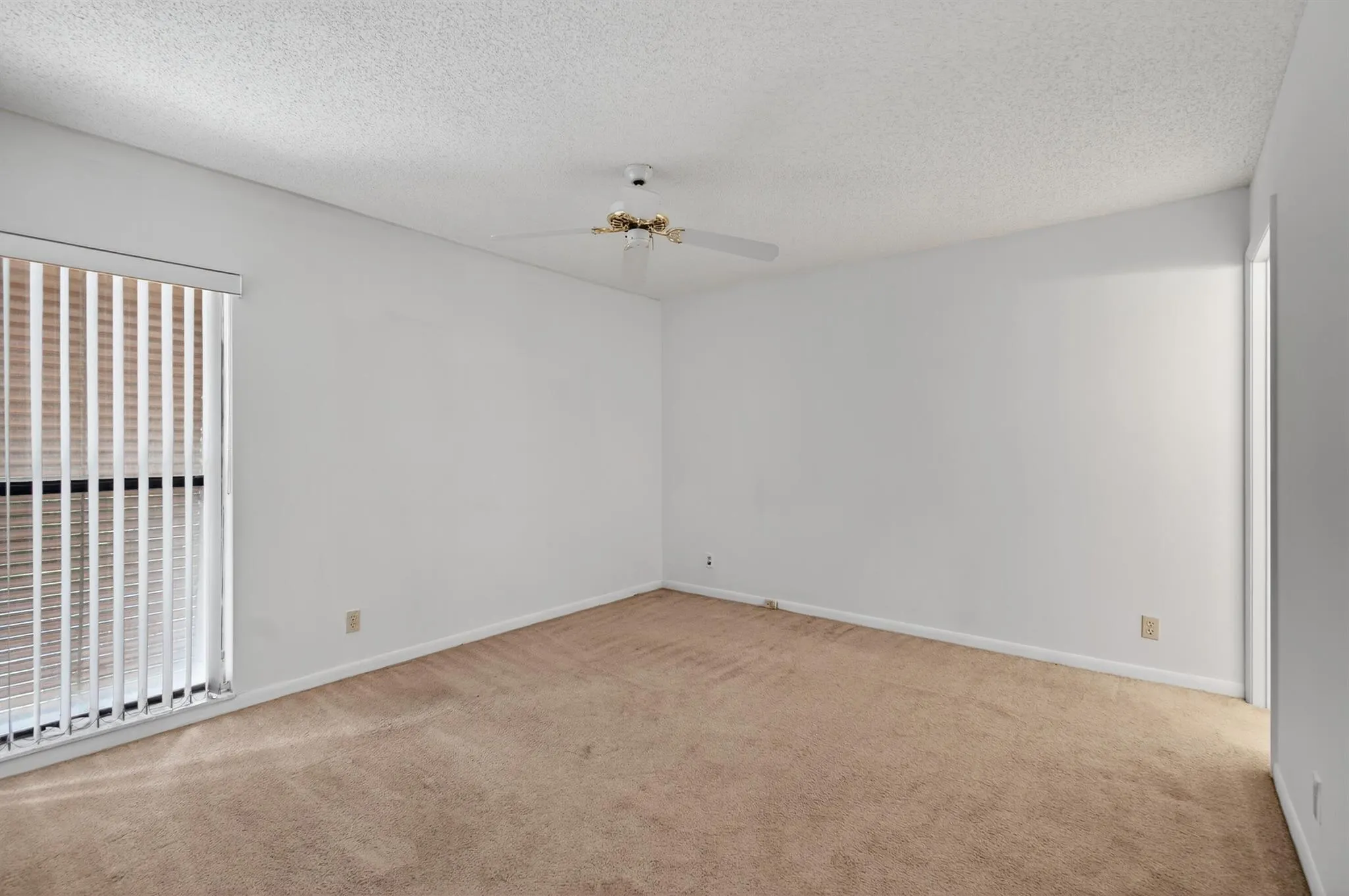 3939 NE 5th Avenue, #C203