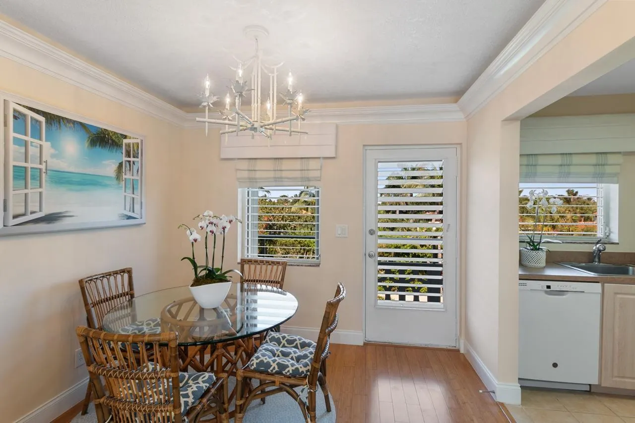 139 Sunrise Avenue, #4090
