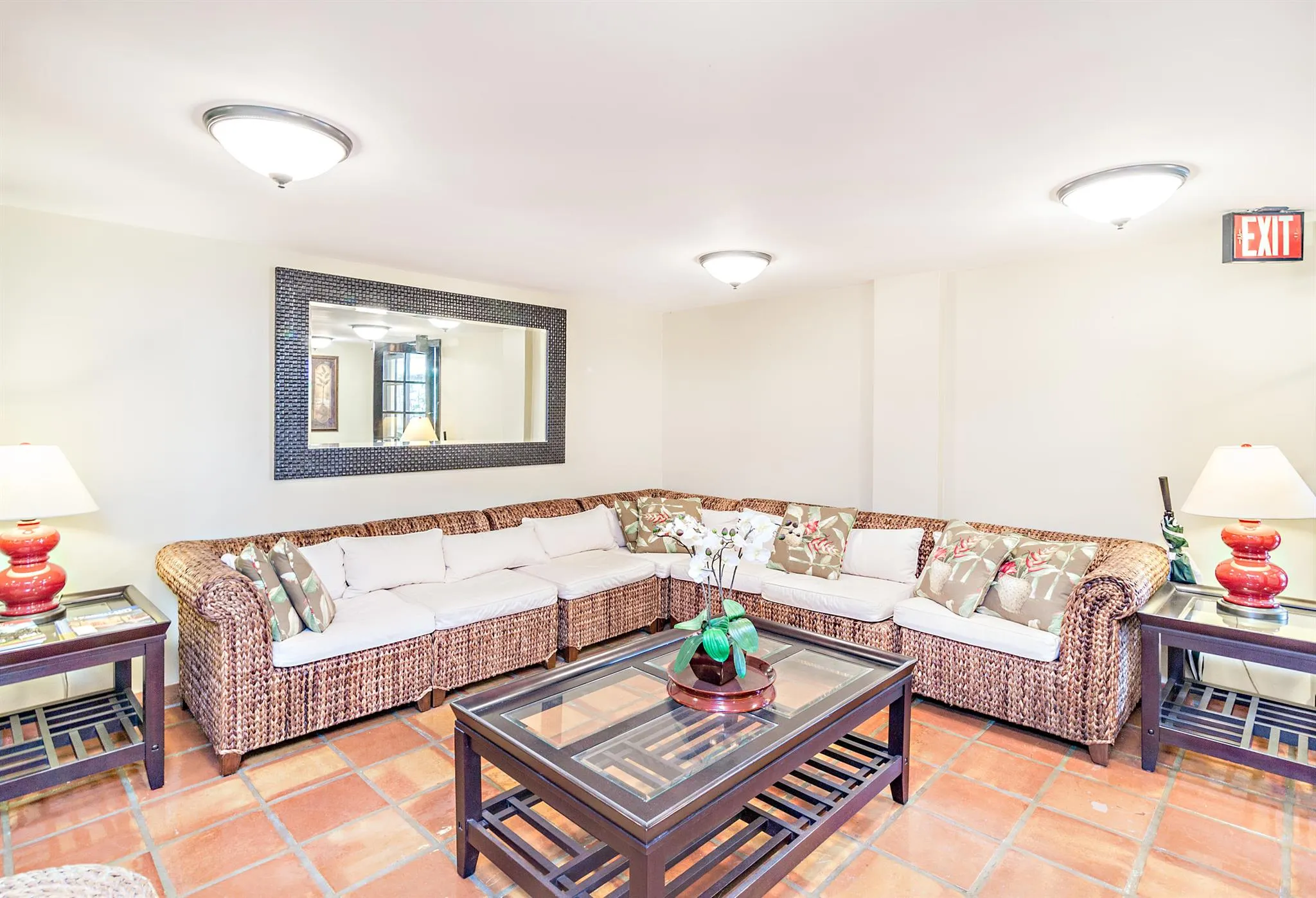 139 Sunrise Avenue, #4090